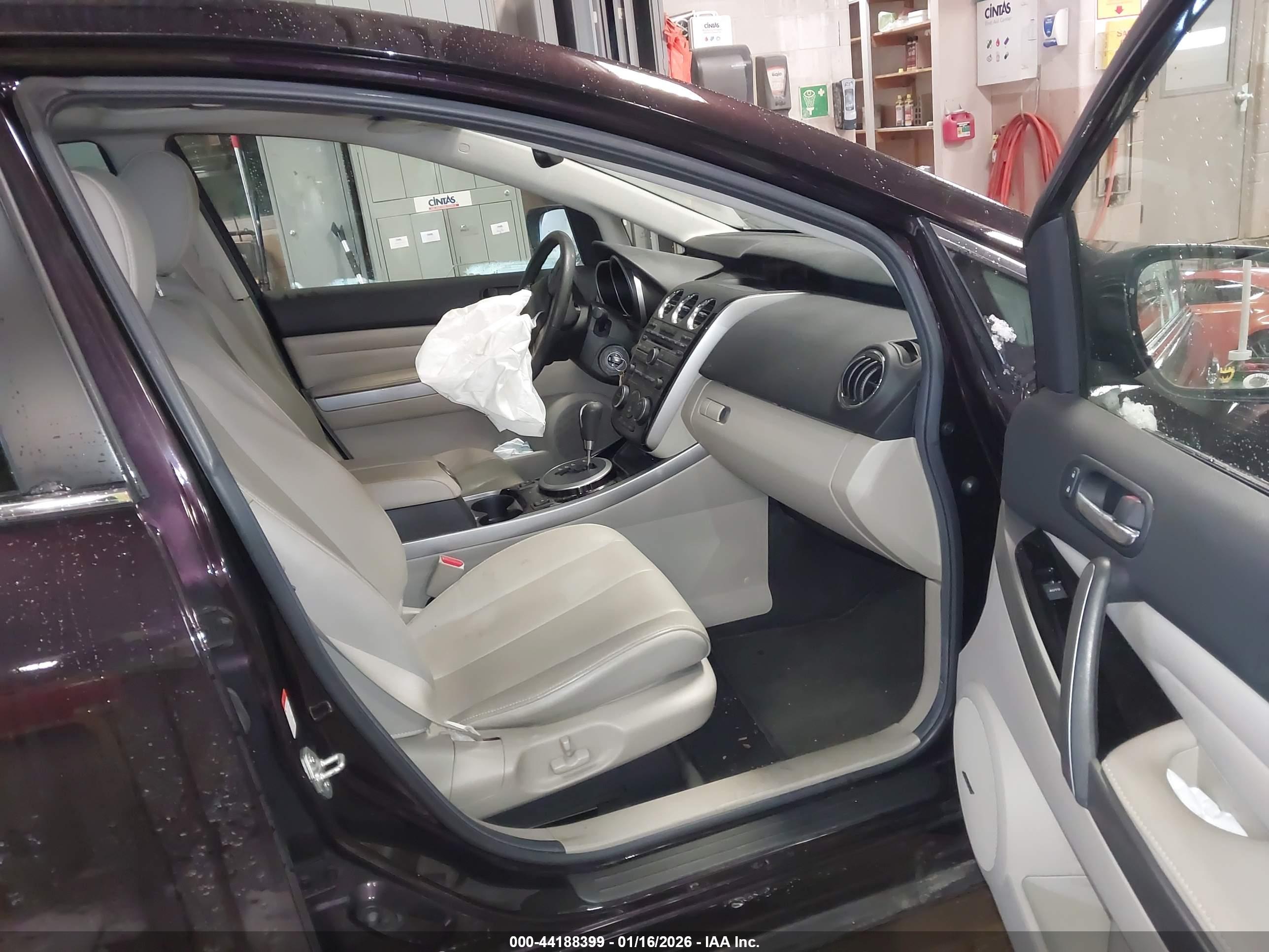 MAZDA CX-7 image 5