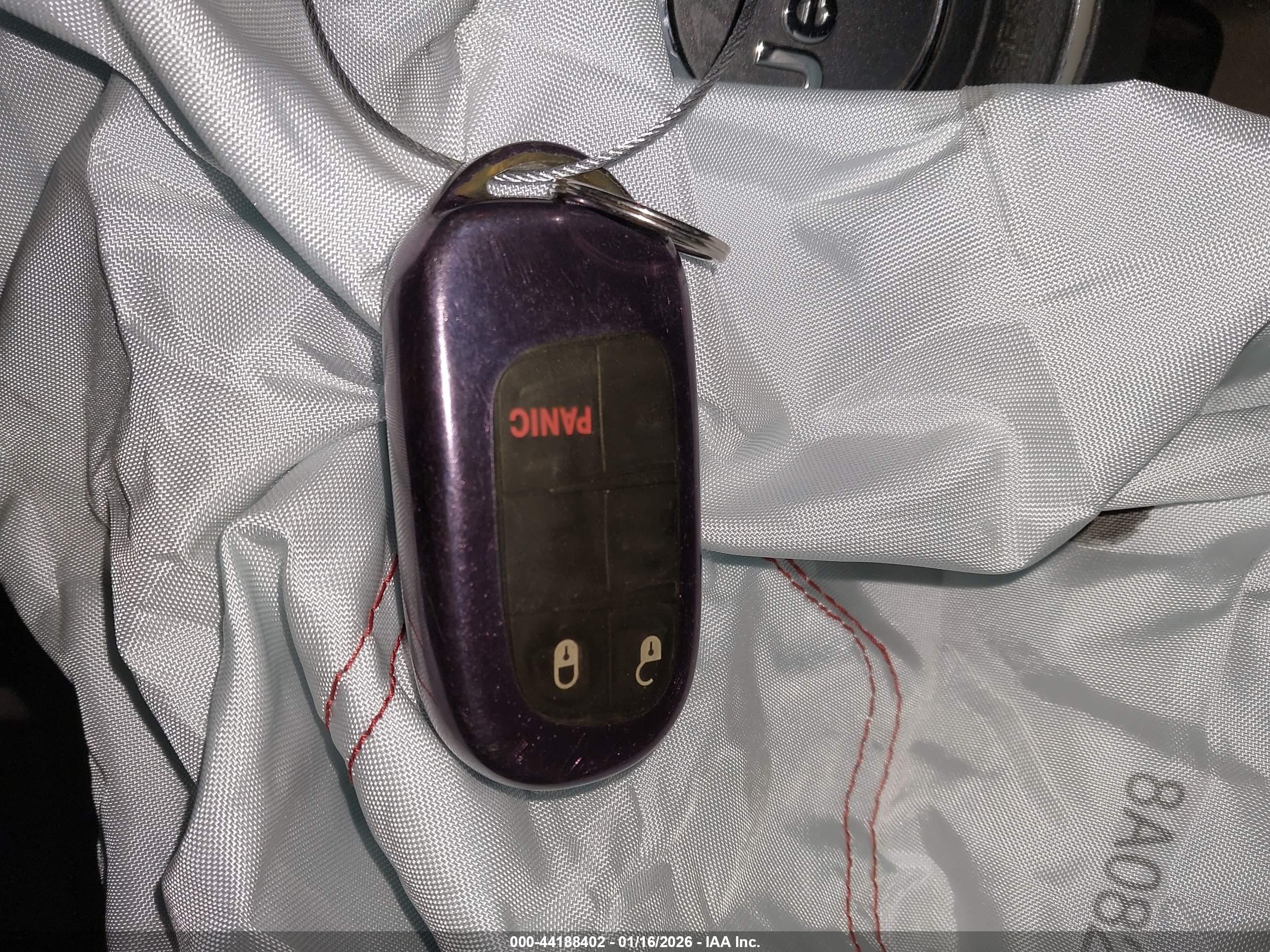 JEEP RENEGADE image 11