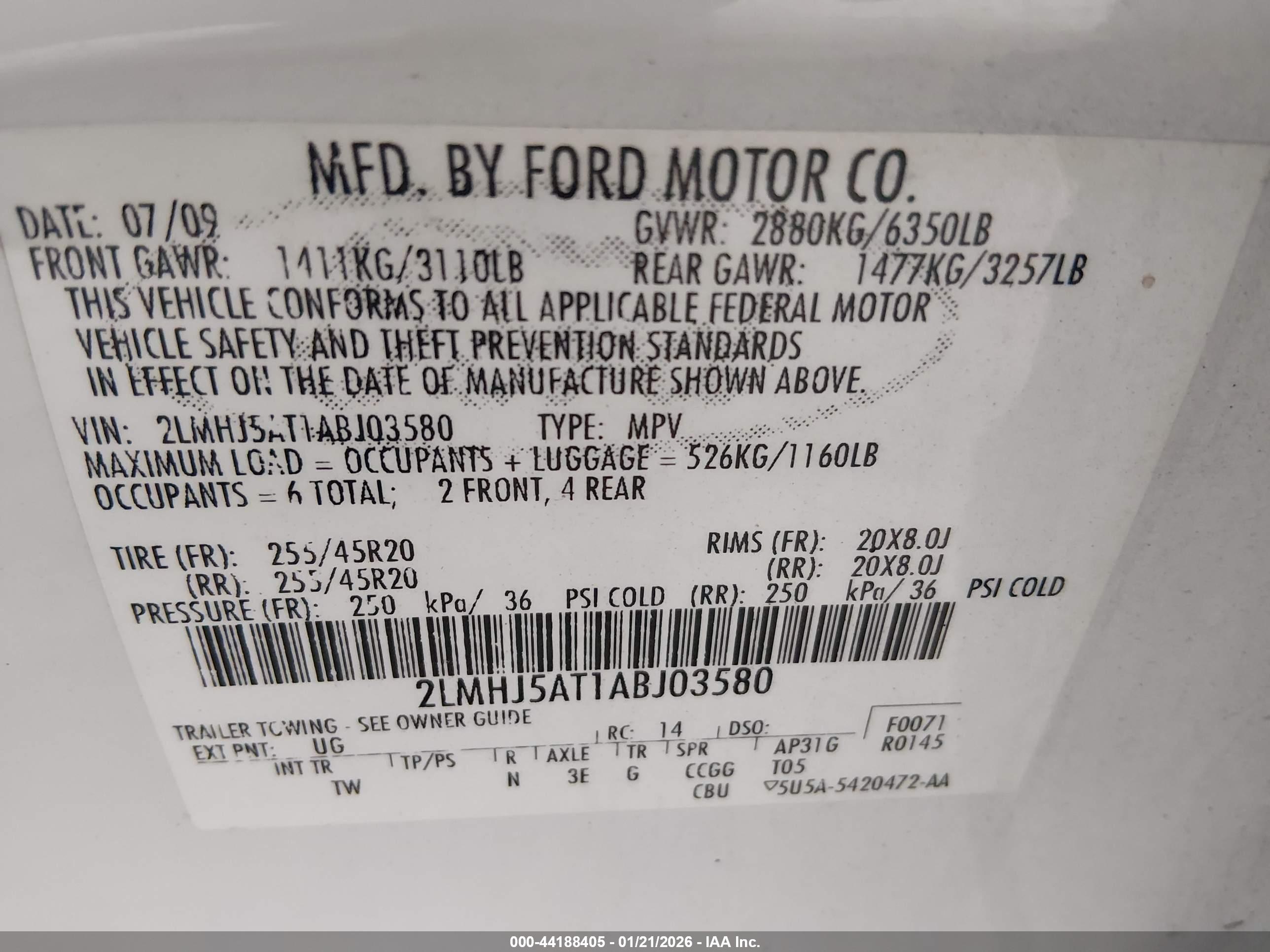 LINCOLN MKT image 9