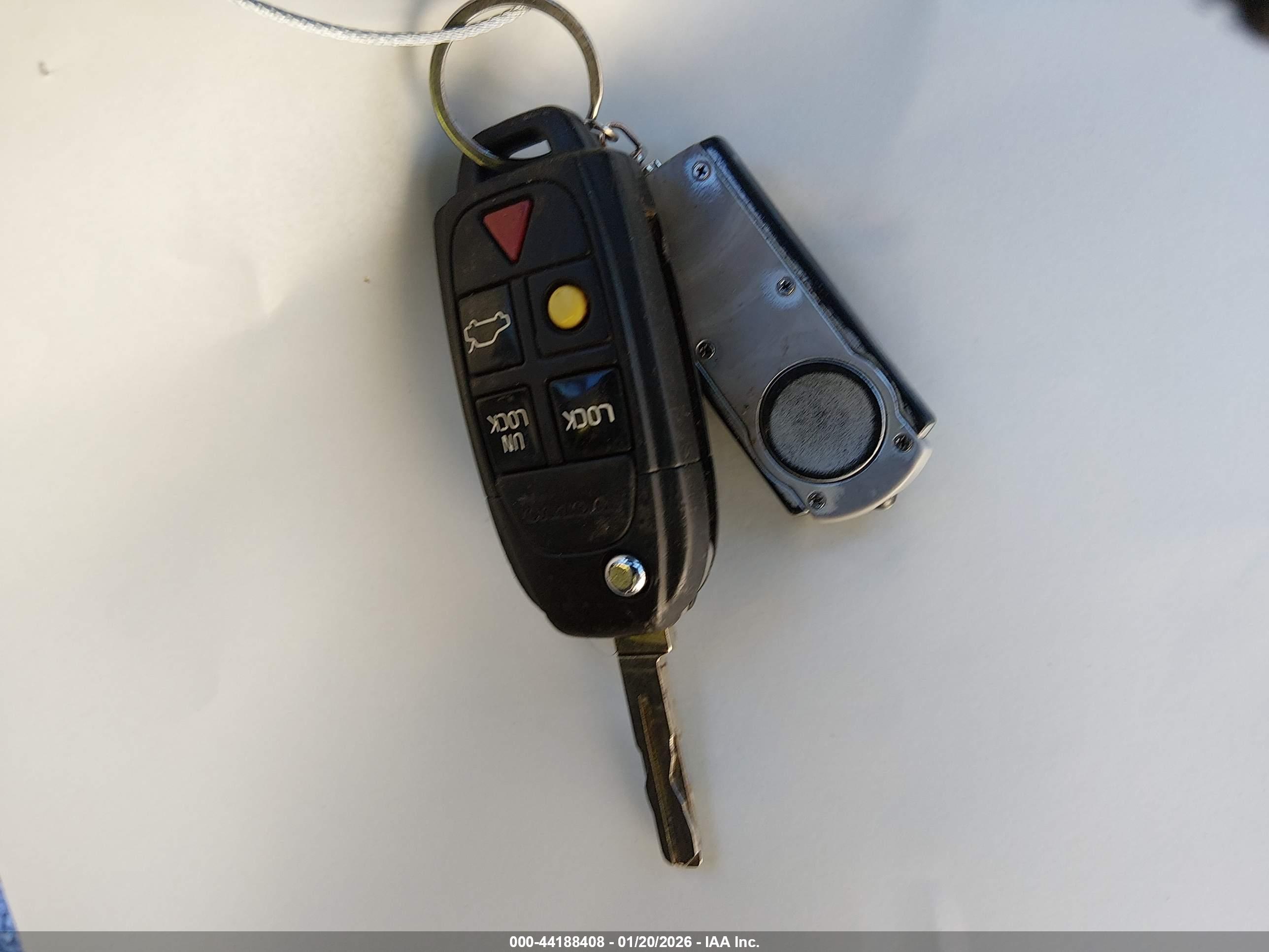 VOLVO XC90 image 11