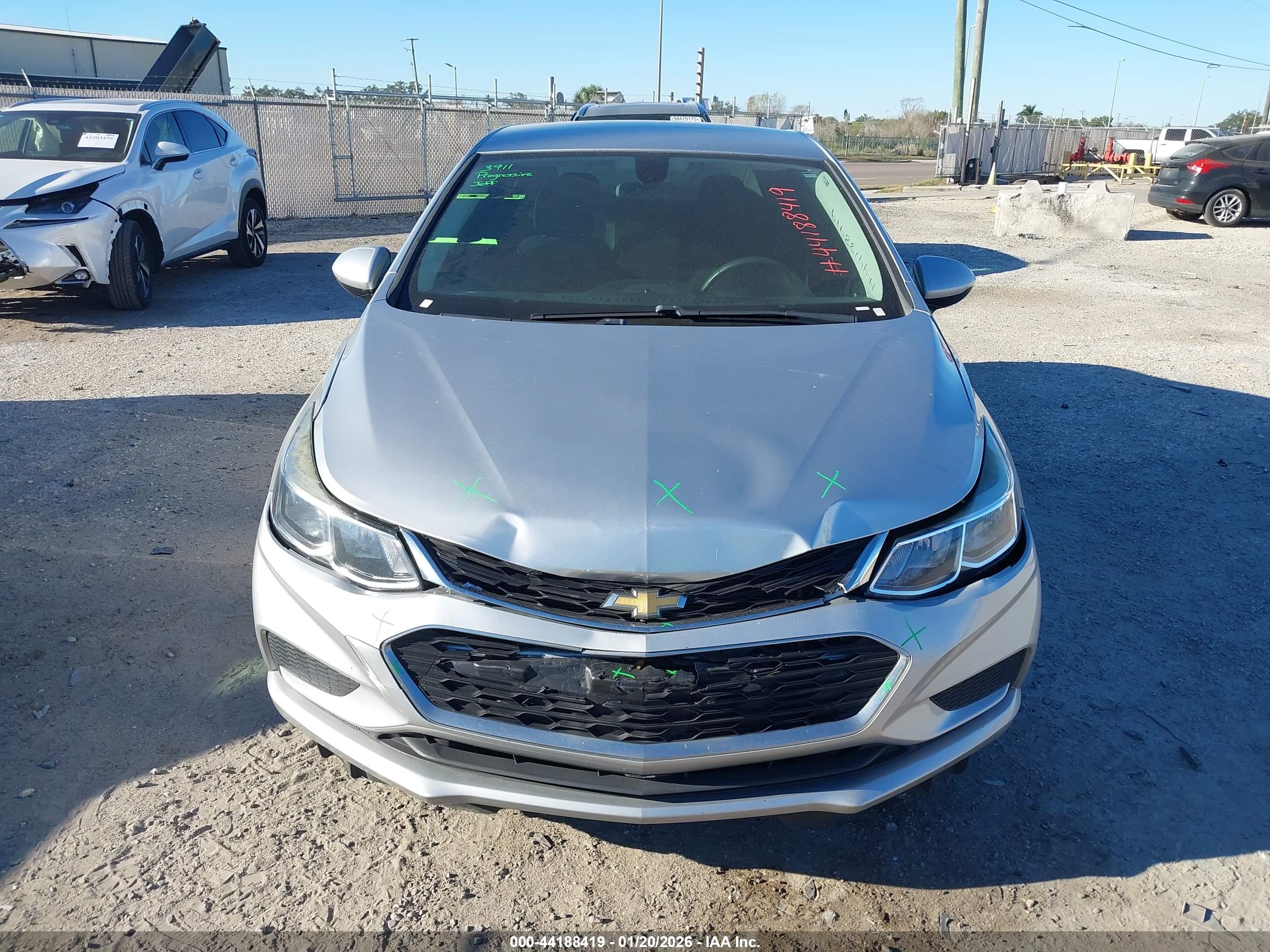 CHEVROLET CRUZE image 6