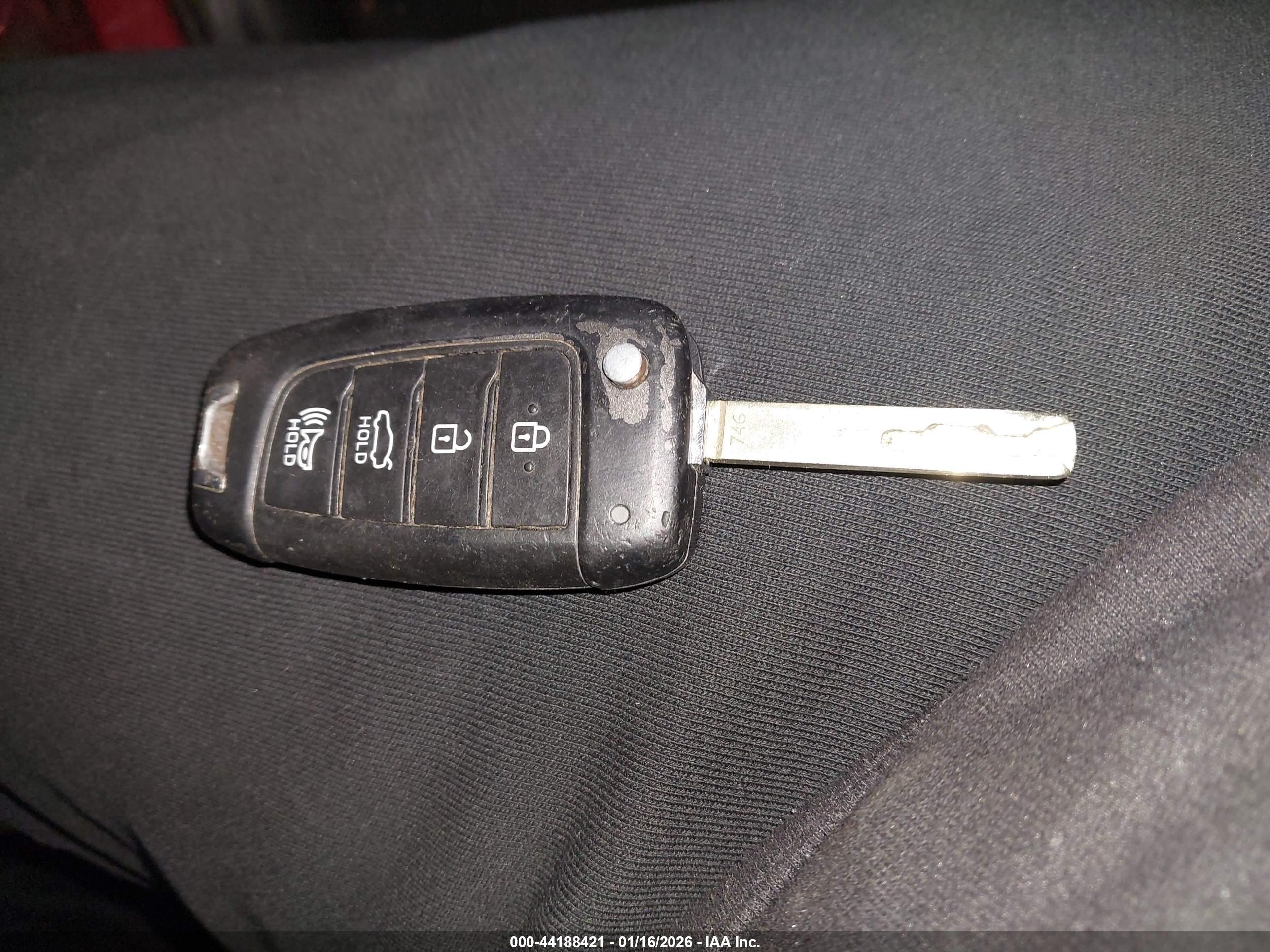 HYUNDAI ACCENT image 11