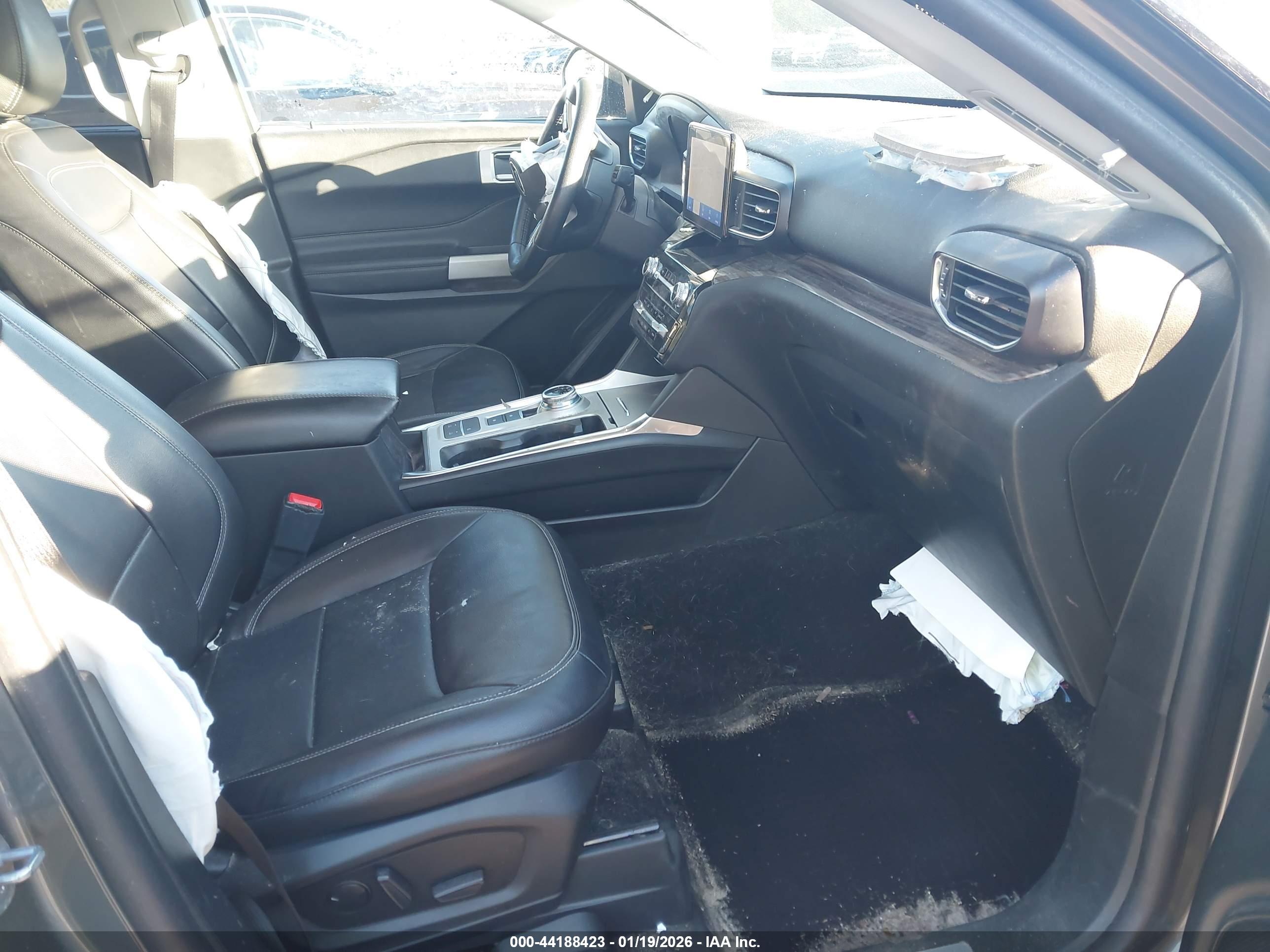 FORD EXPLORER image 5