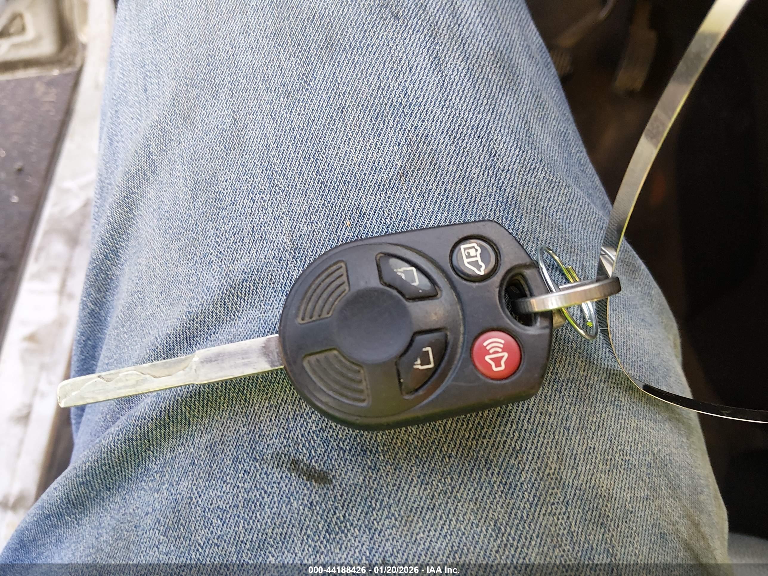 FORD TRANSIT image 11