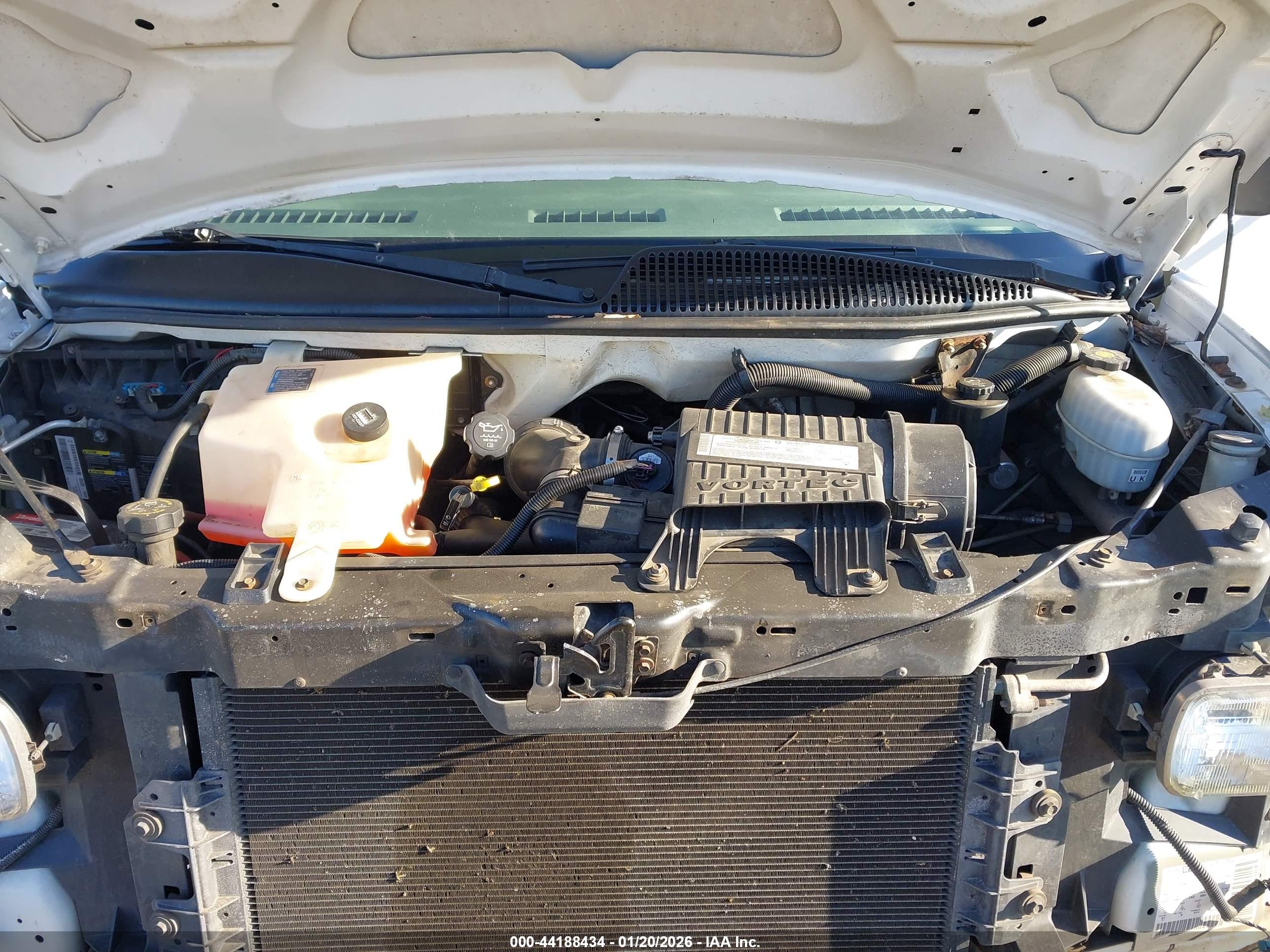 GMC SAVANA image 10
