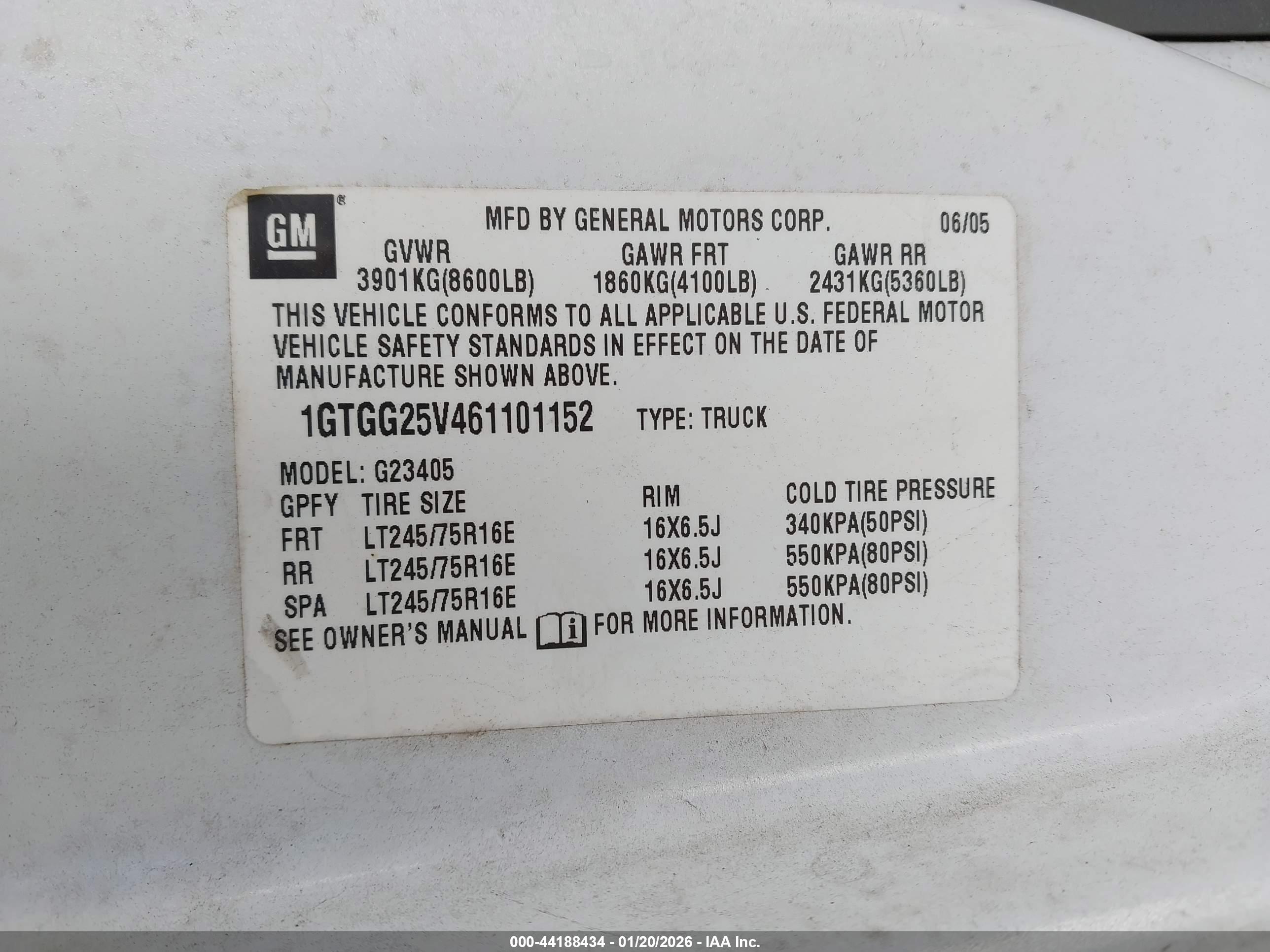 GMC SAVANA image 9