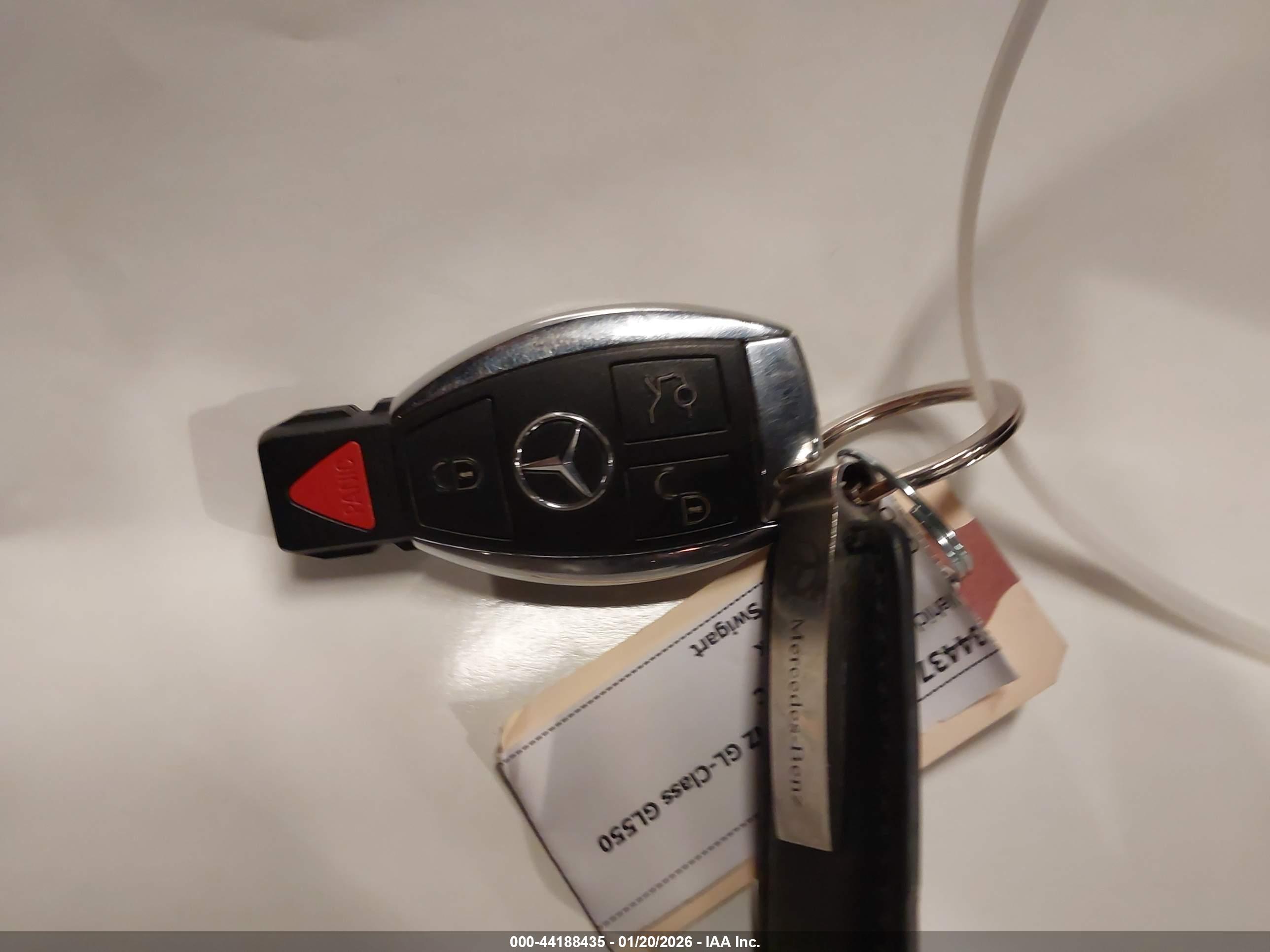 MERCEDES-BENZ GL image 11