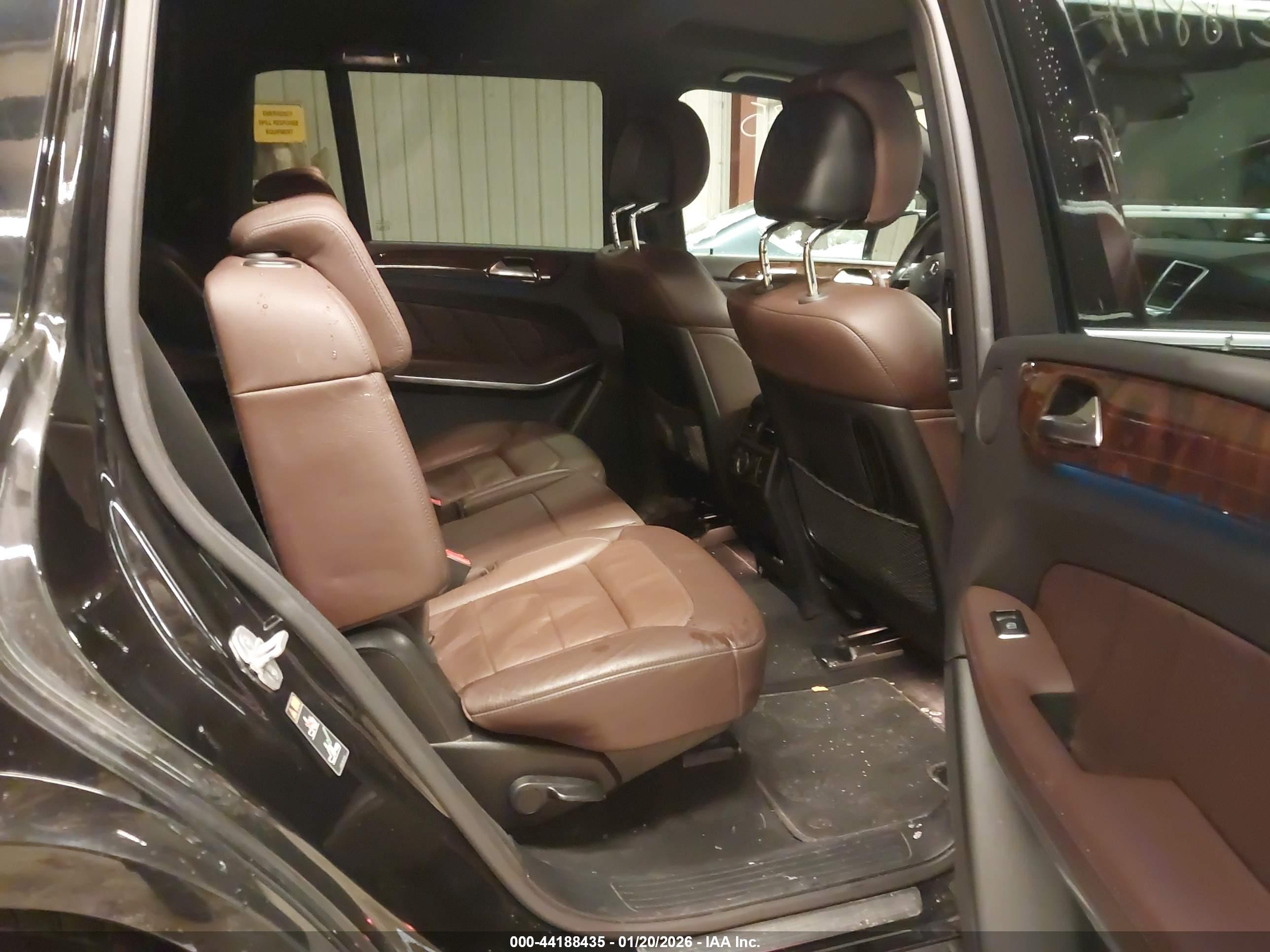 MERCEDES-BENZ GL image 8