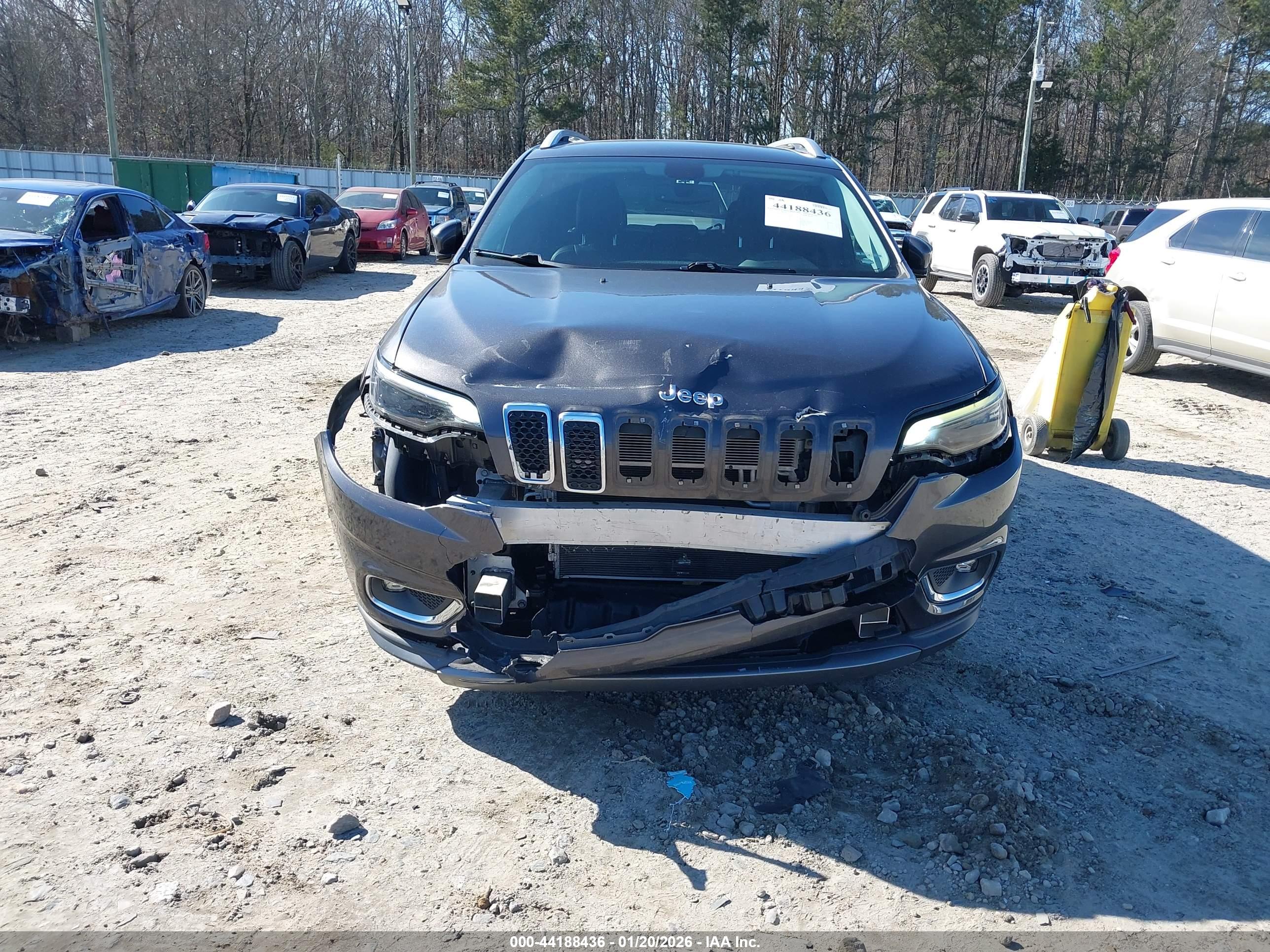 JEEP CHEROKEE image 6