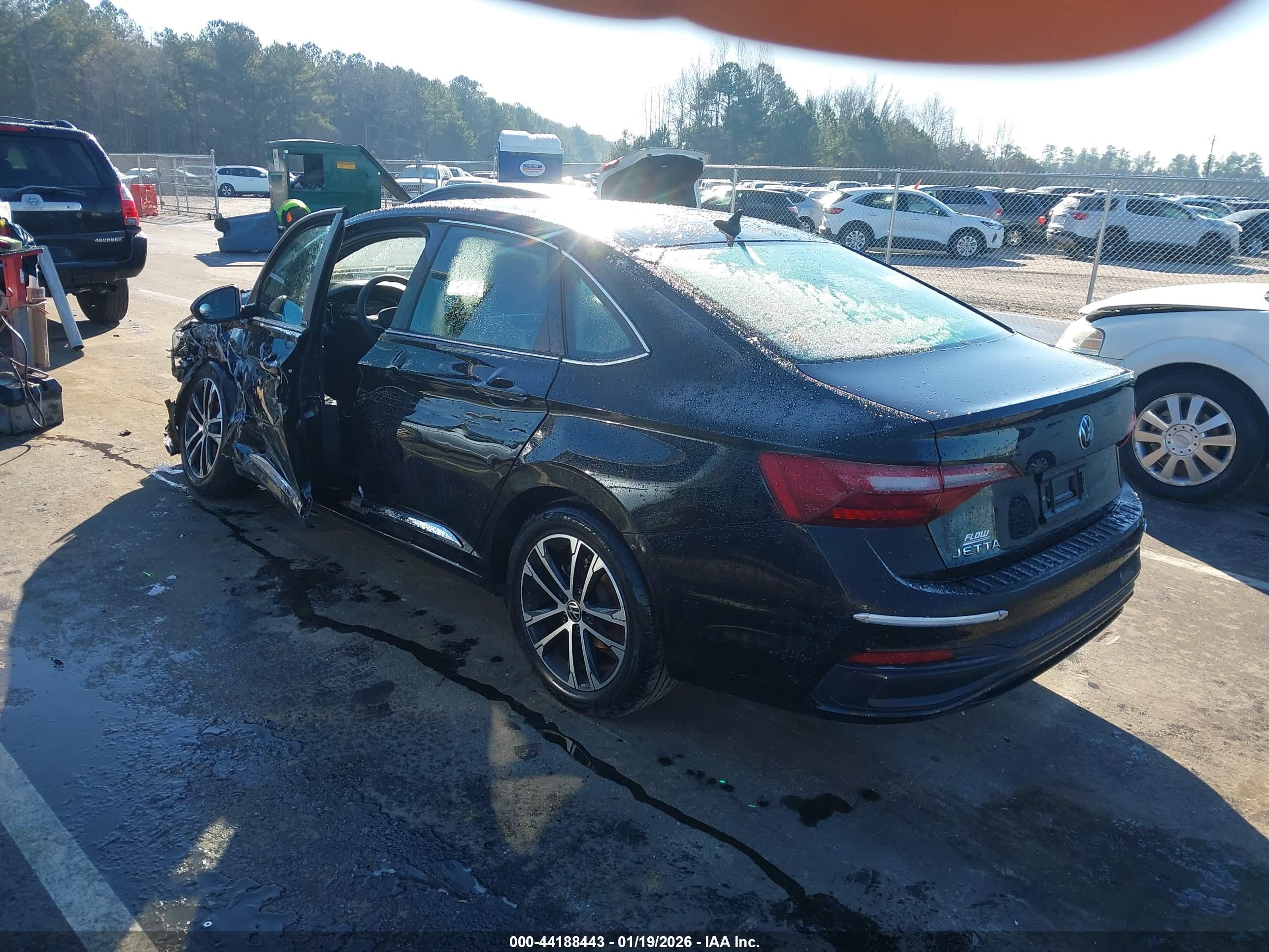 VOLKSWAGEN JETTA image 3