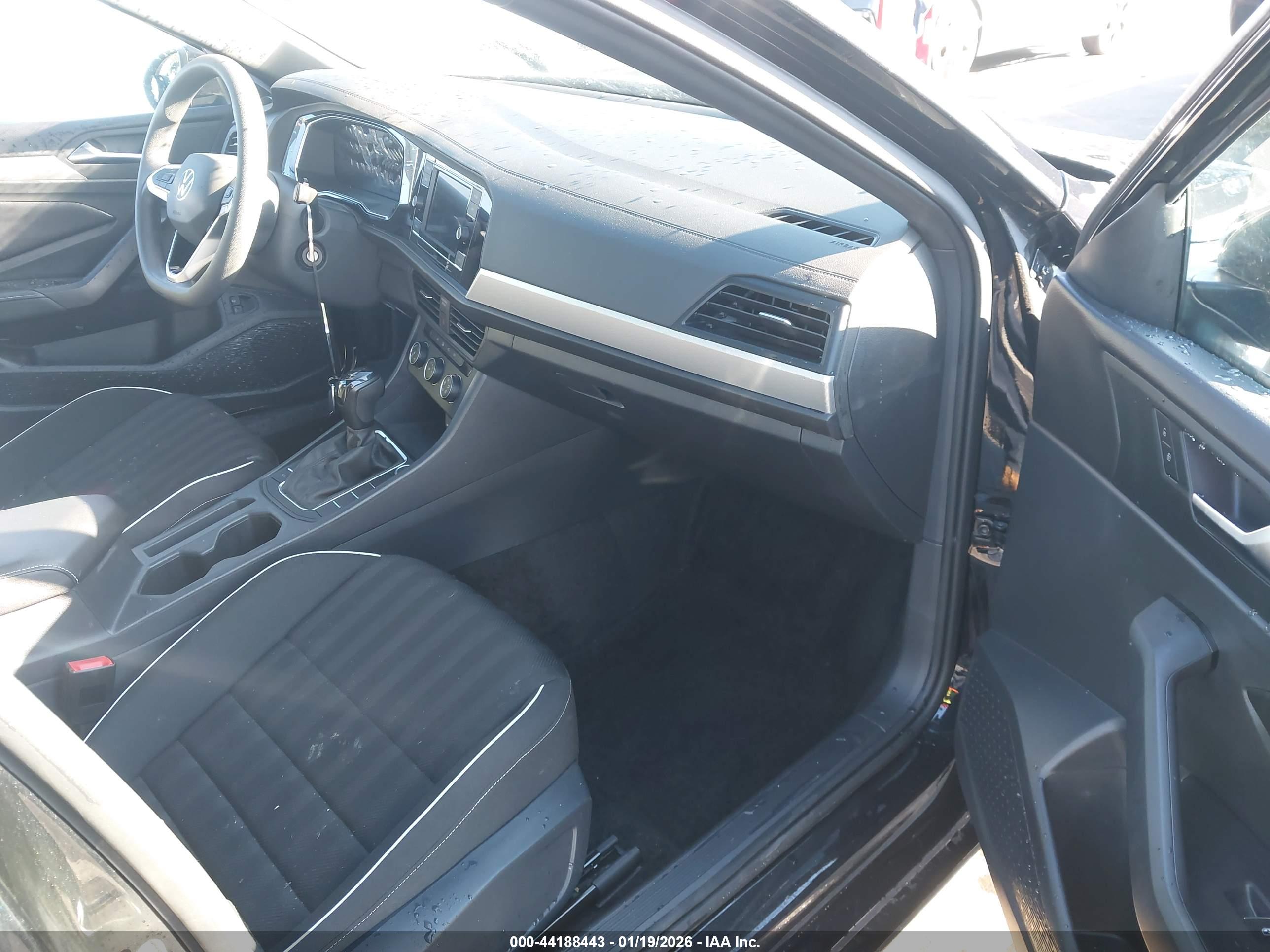 VOLKSWAGEN JETTA image 5
