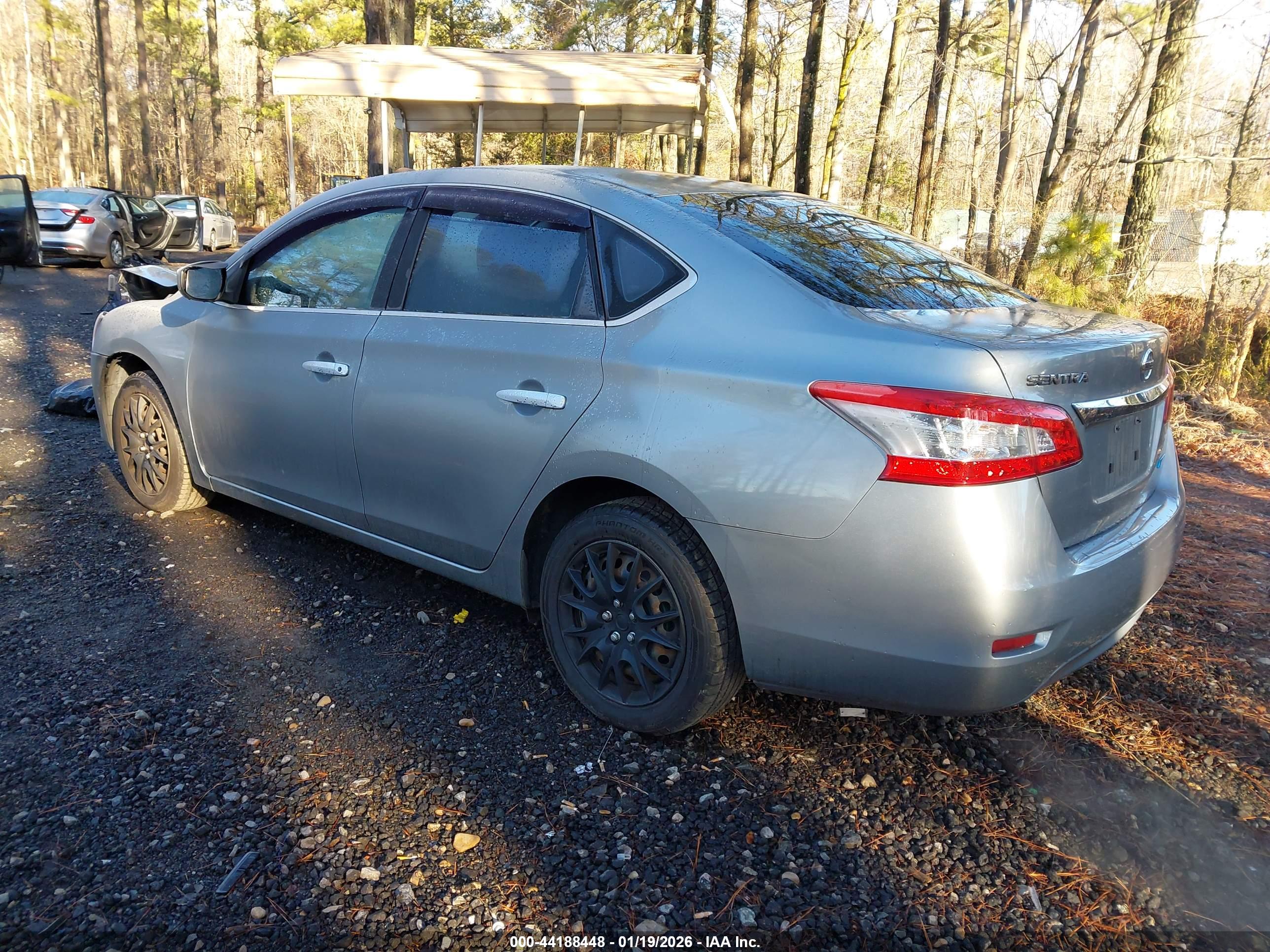 NISSAN SENTRA image 3
