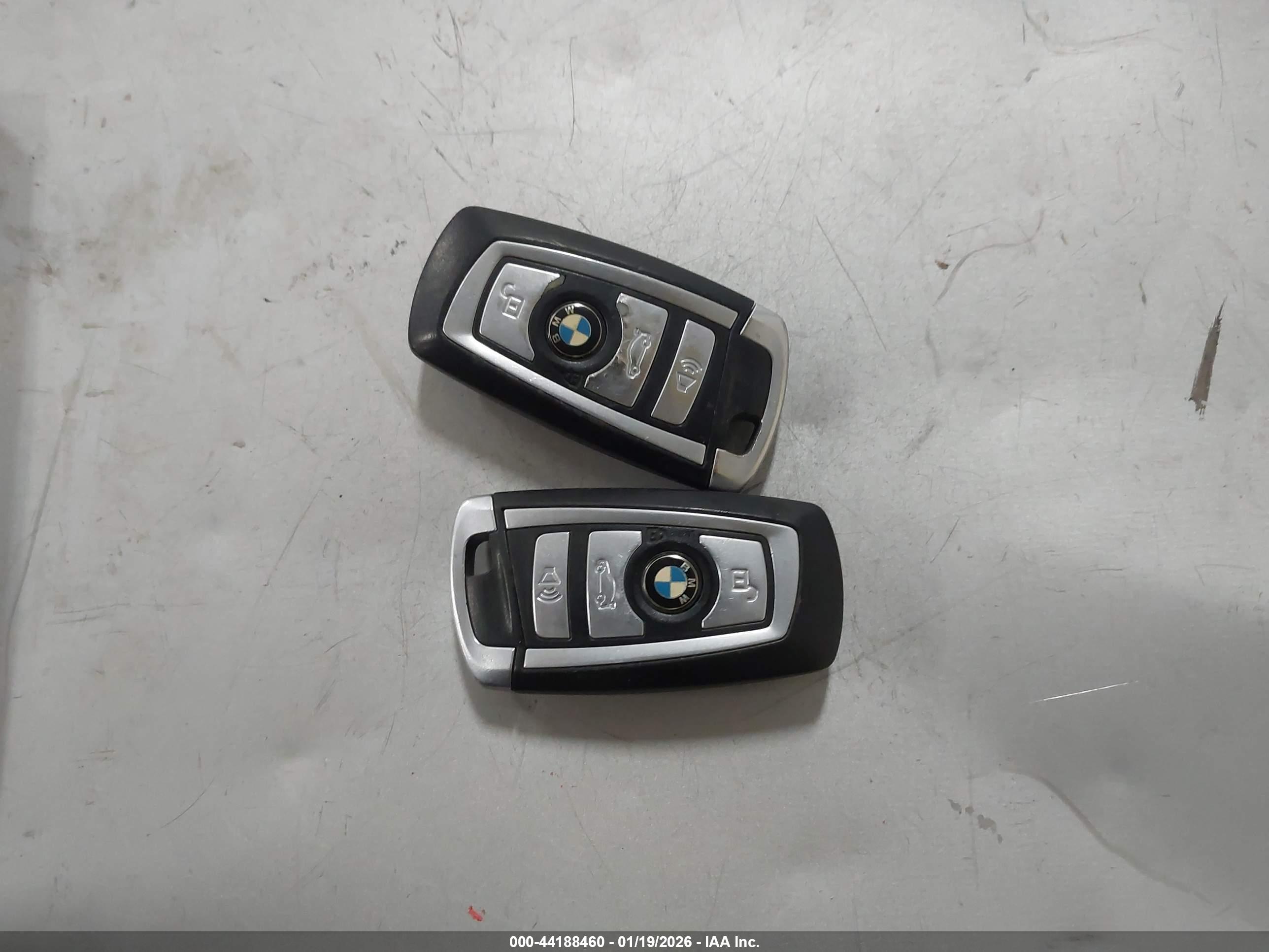 BMW 650I image 11