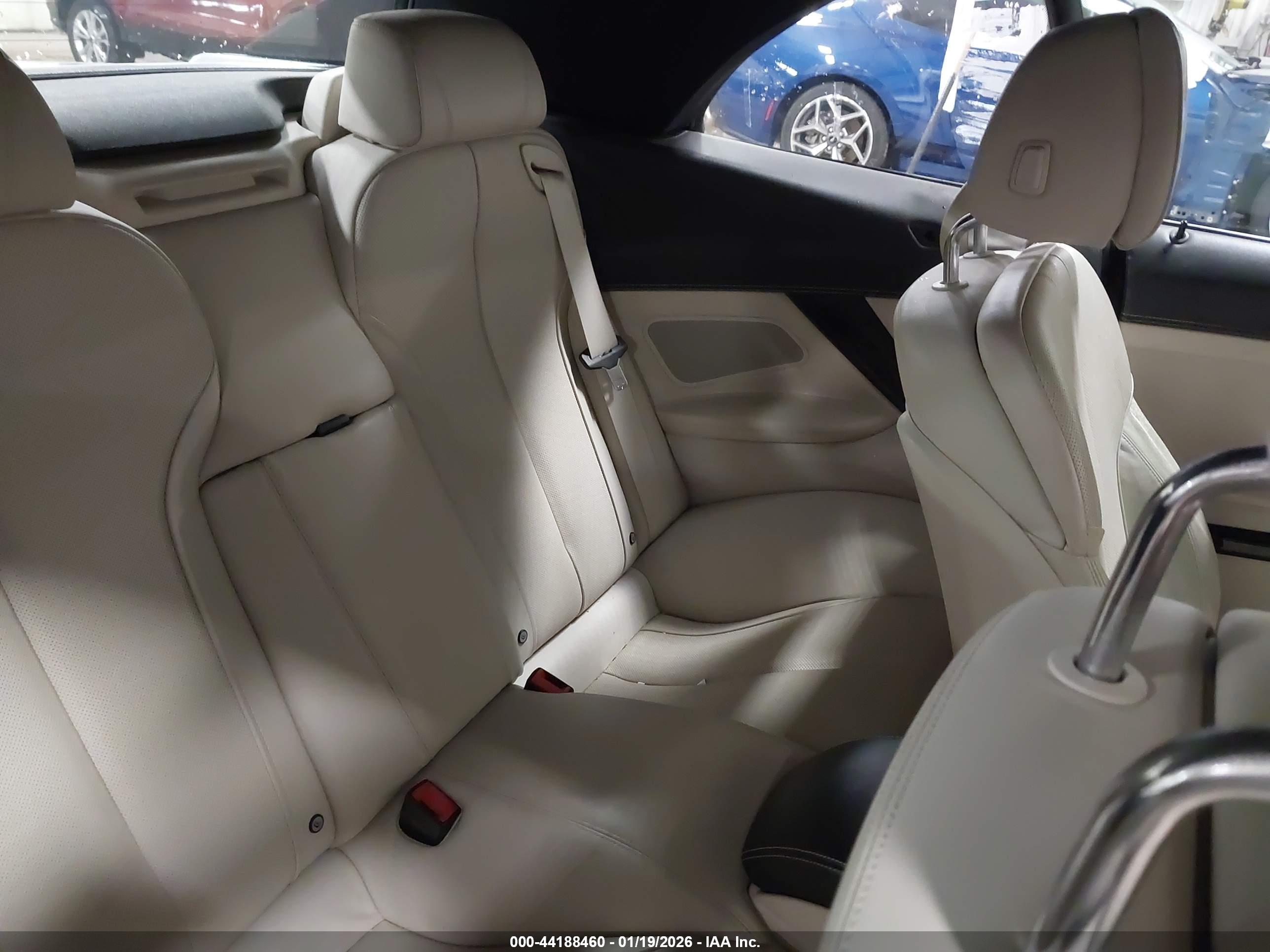 BMW 650I image 8