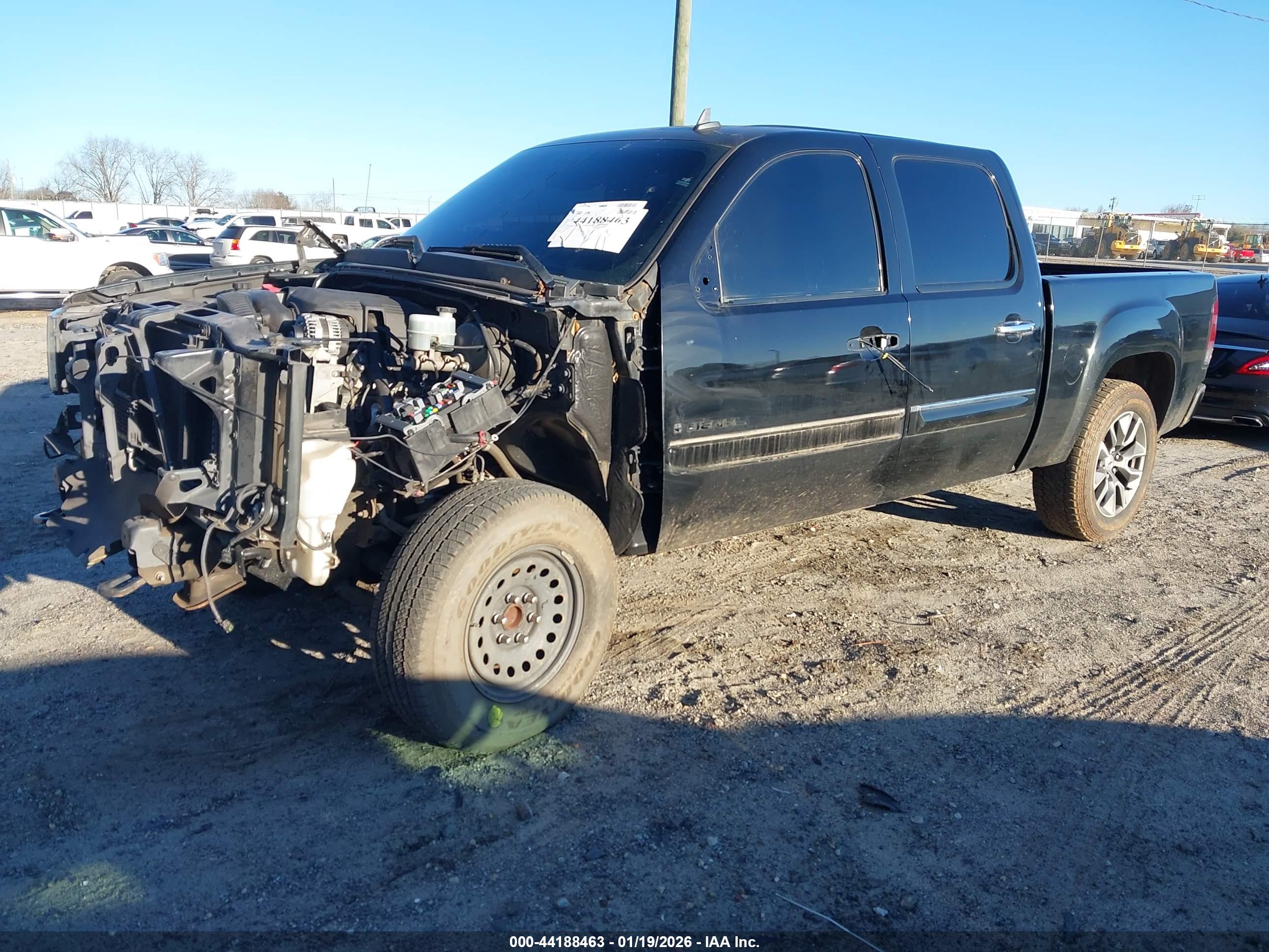 GMC SIERRA image 2