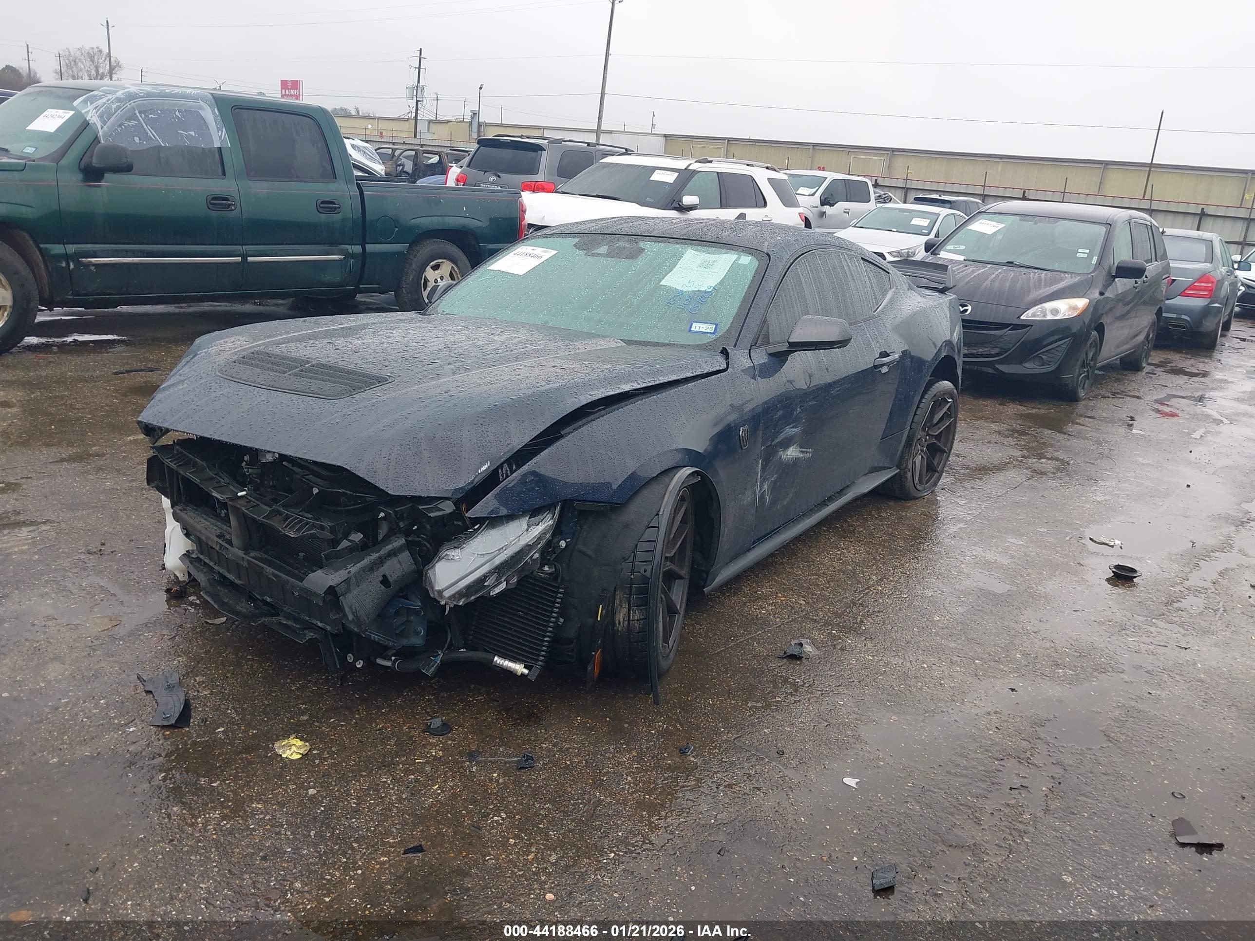 FORD MUSTANG image 2