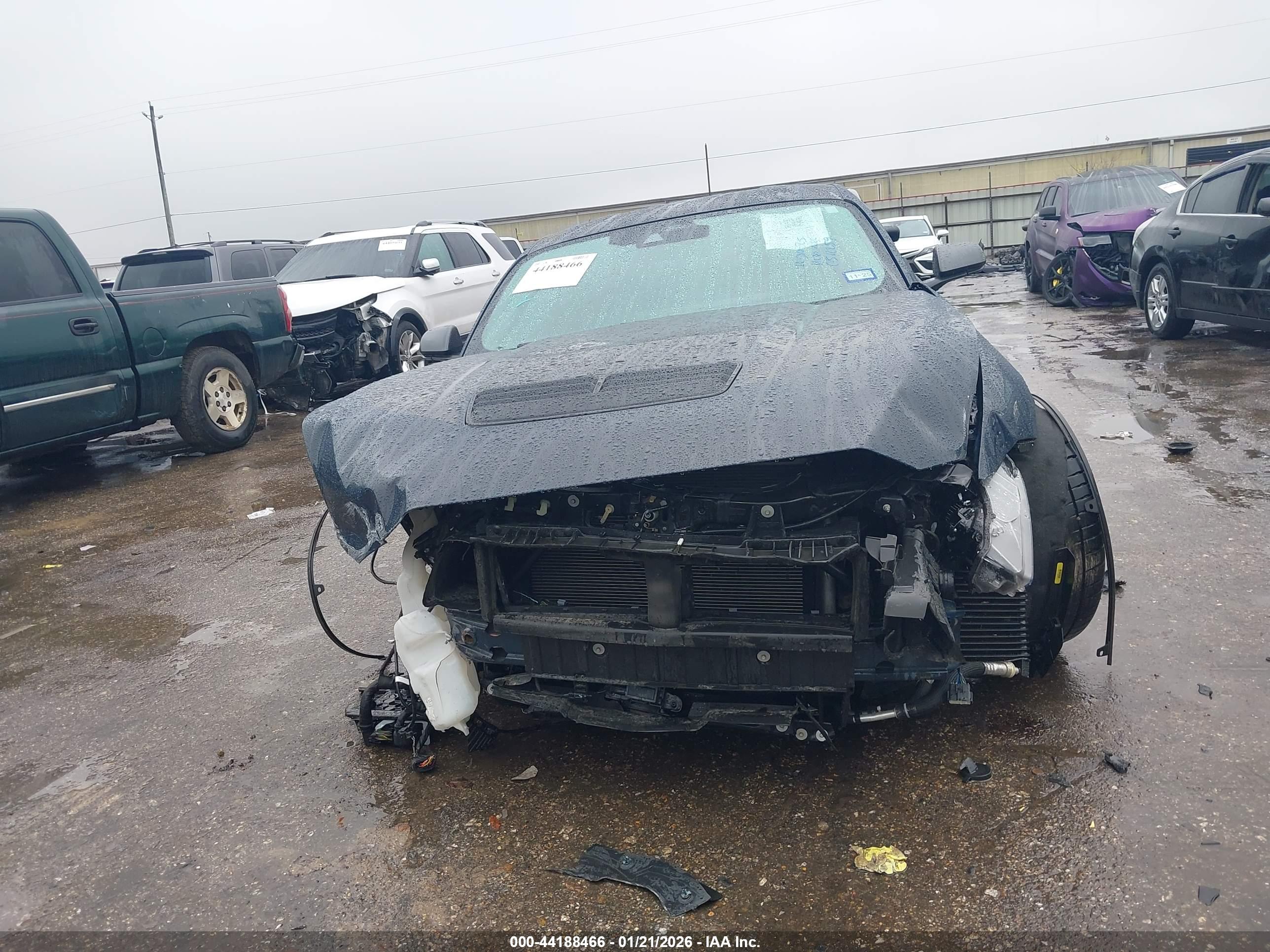 FORD MUSTANG image 6