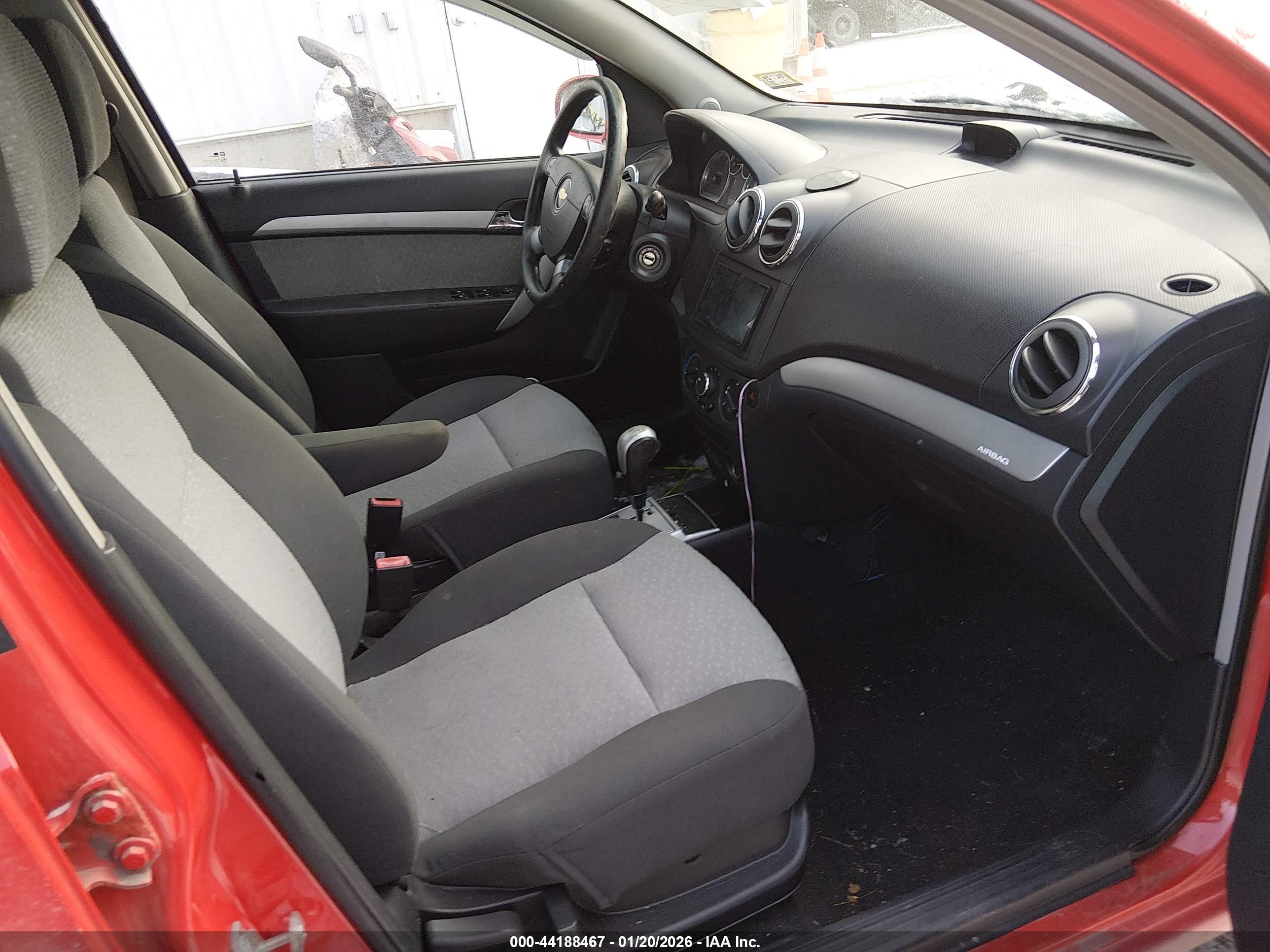 CHEVROLET AVEO image 5