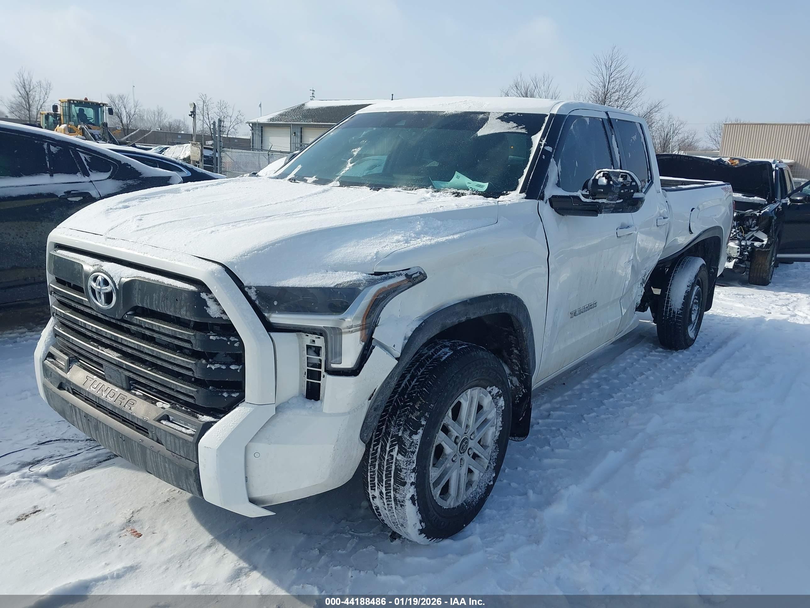 TOYOTA TUNDRA image 2