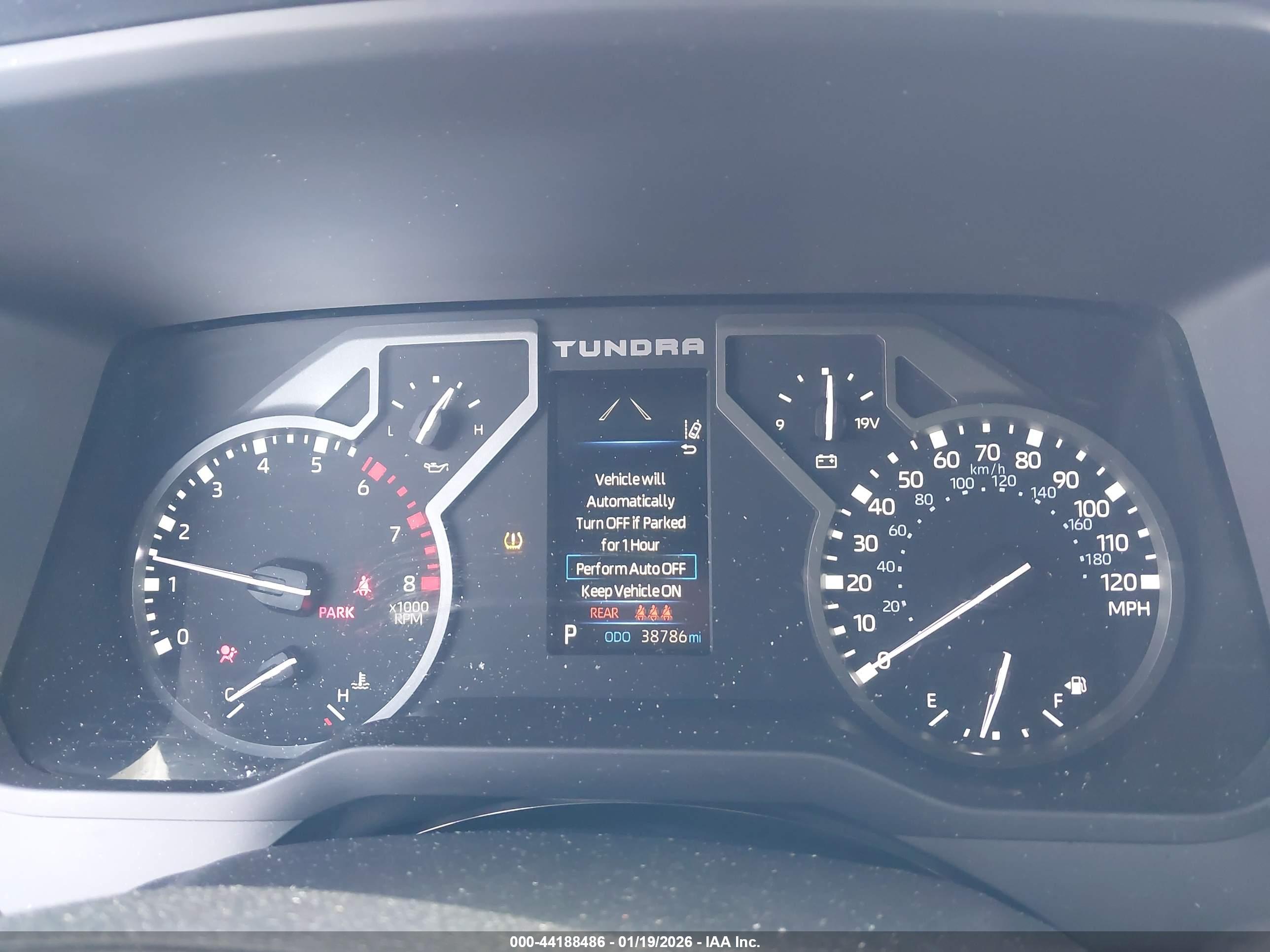 TOYOTA TUNDRA image 7
