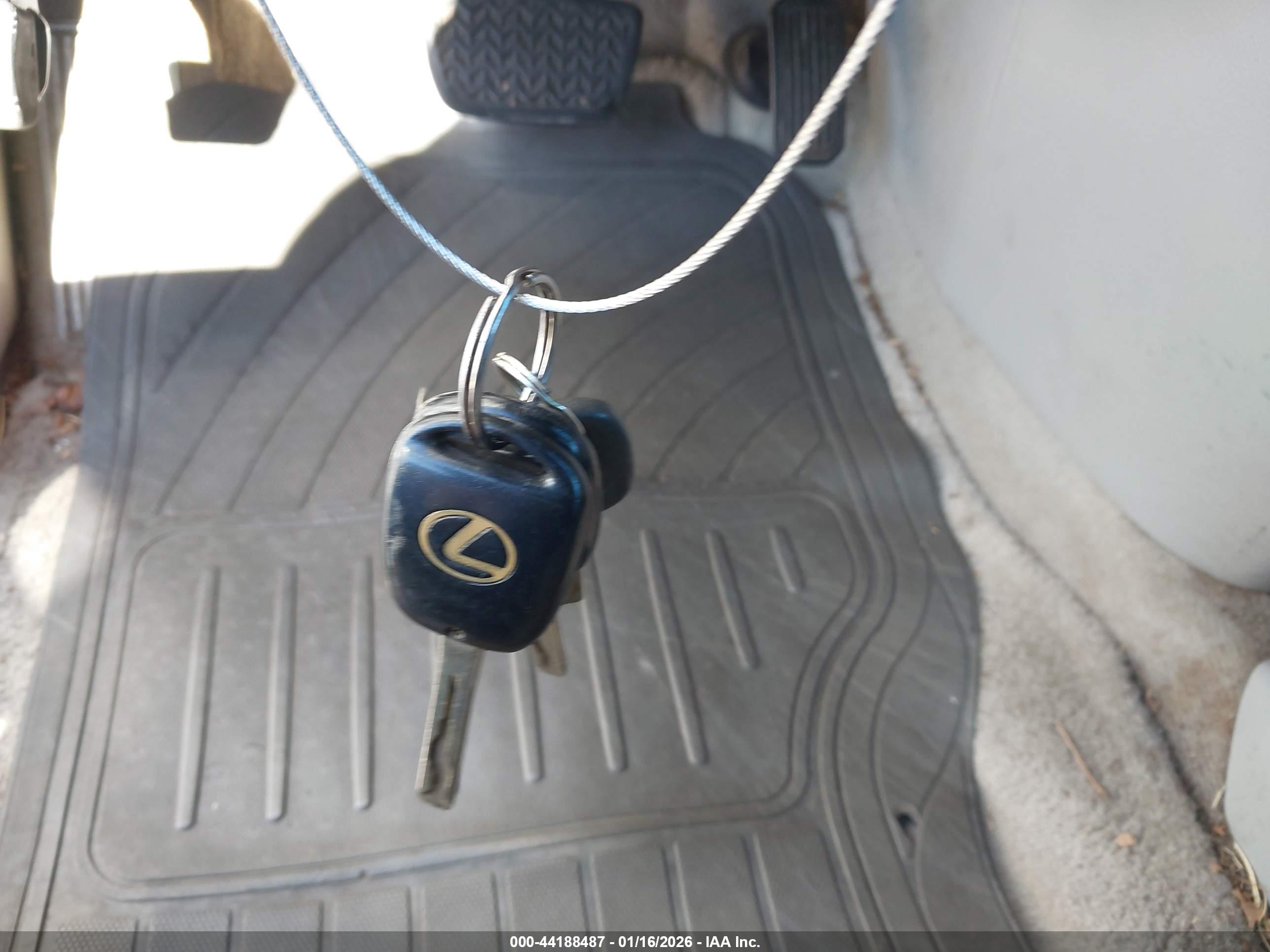 LEXUS RX image 11