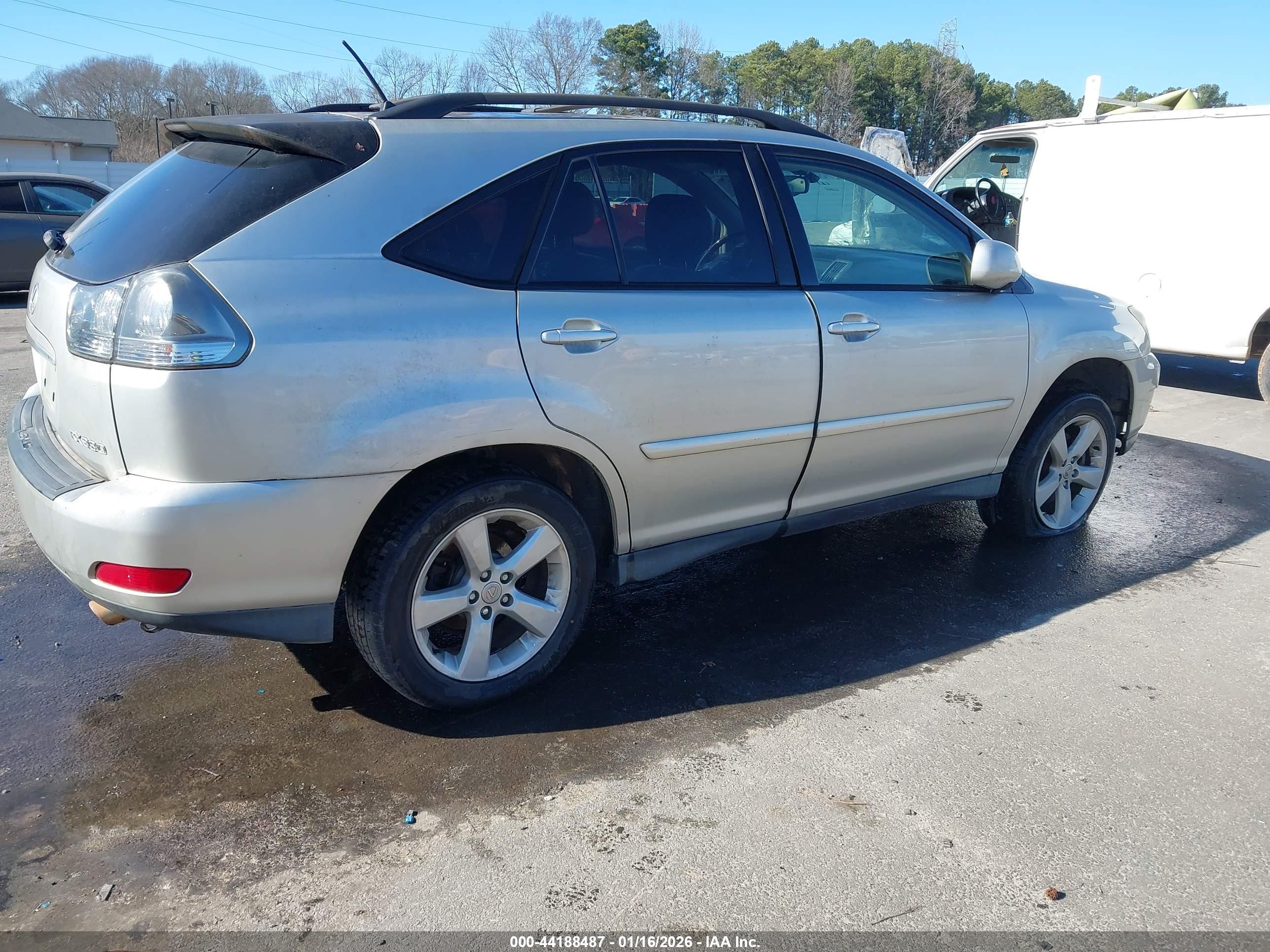 LEXUS RX image 4