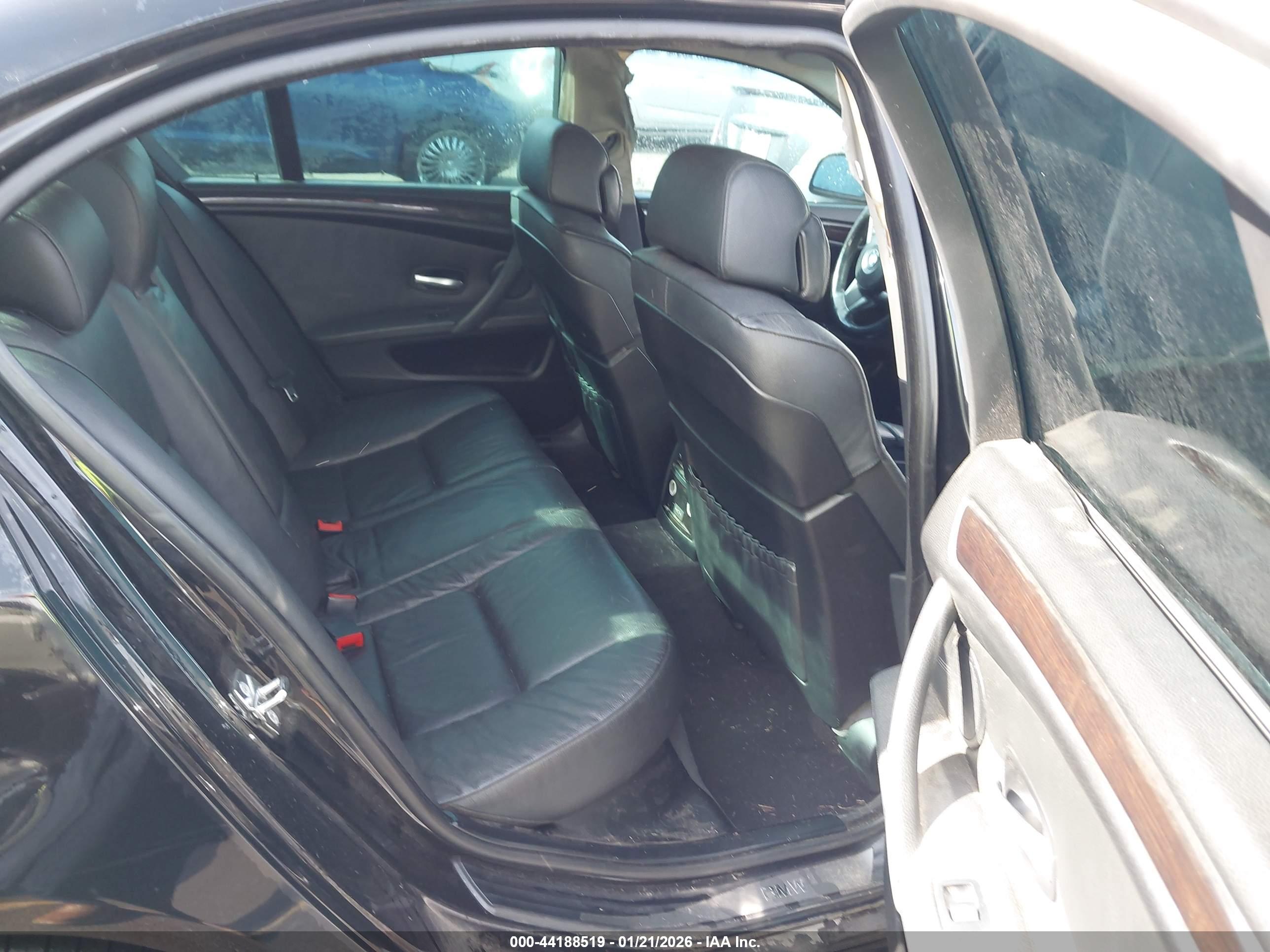 BMW 535I image 8