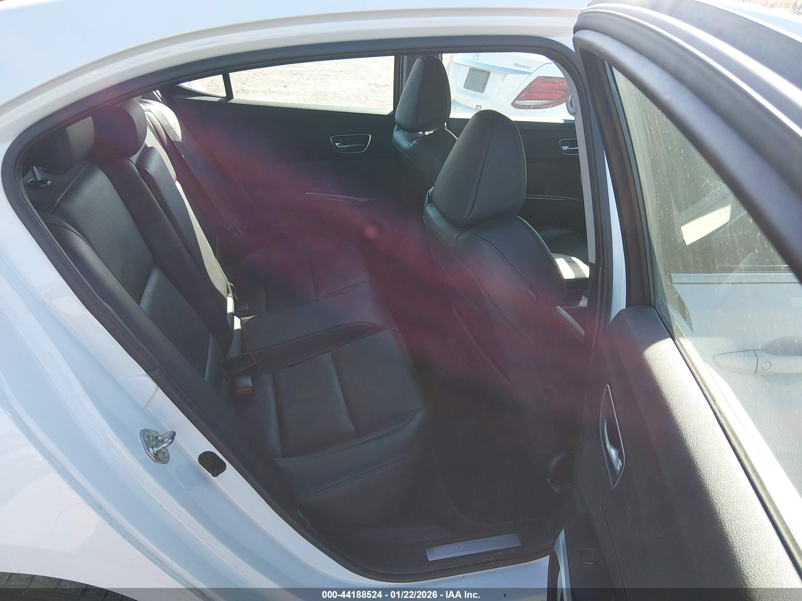 ACURA TLX image 8