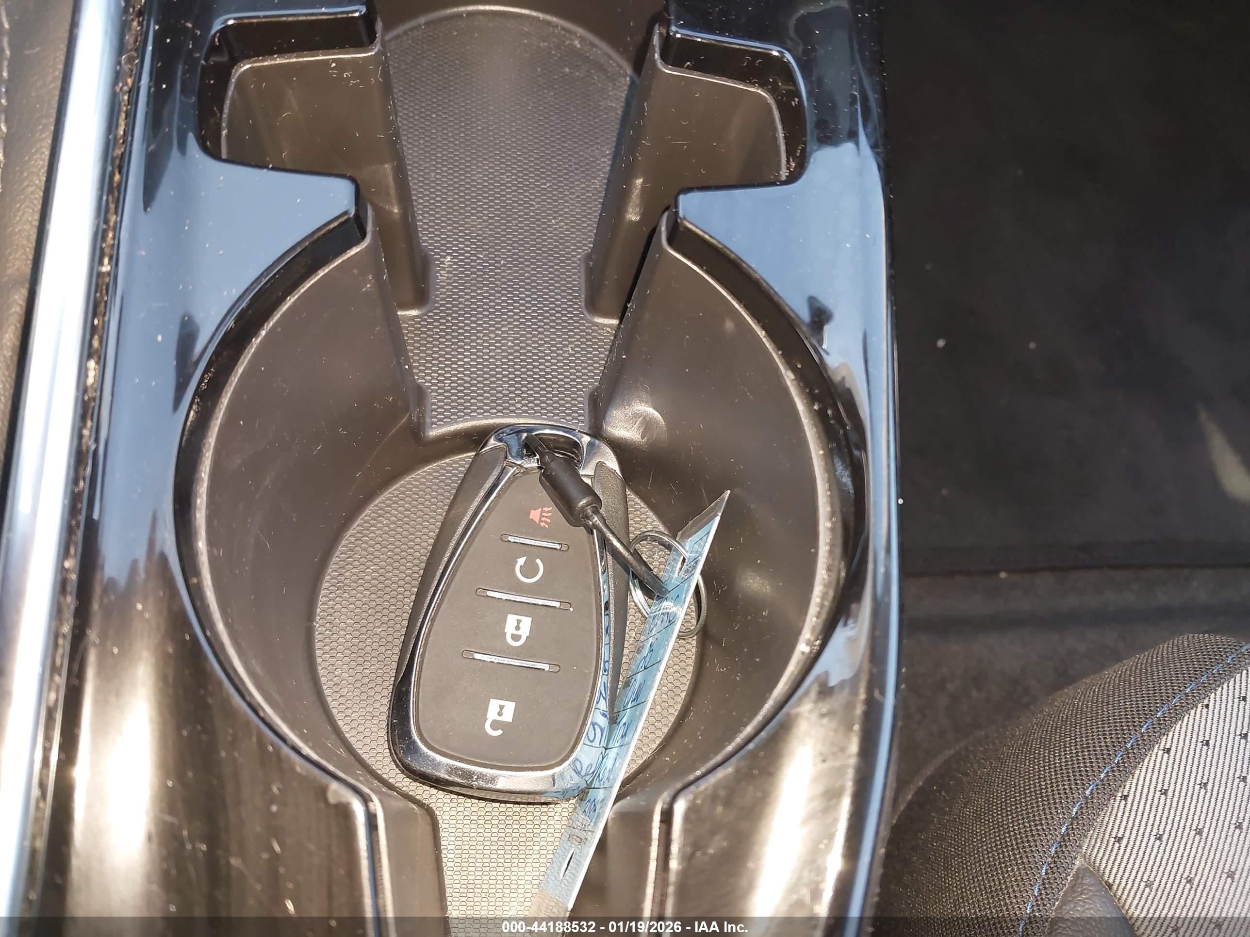 CHEVROLET TRAX image 11