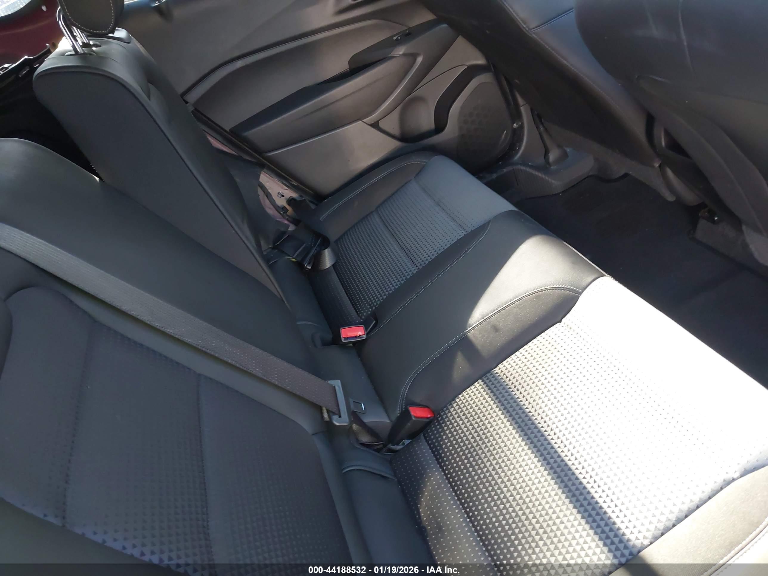 CHEVROLET TRAX image 8