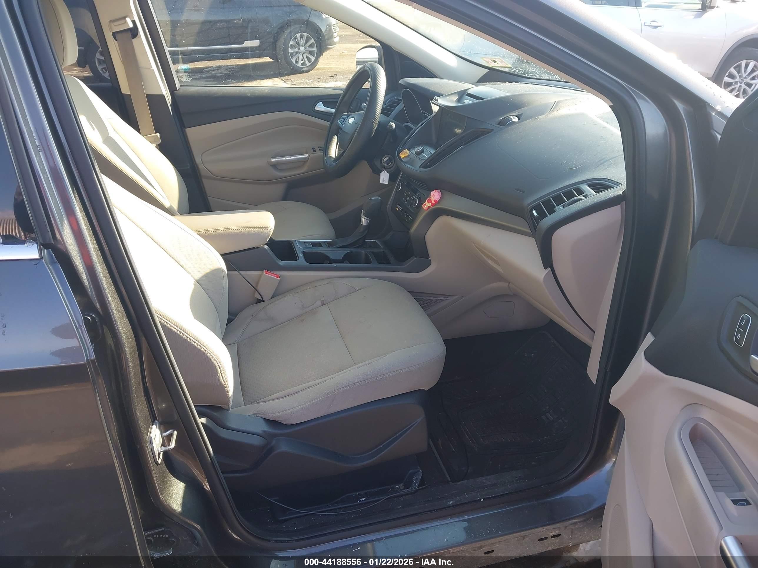FORD ESCAPE image 5