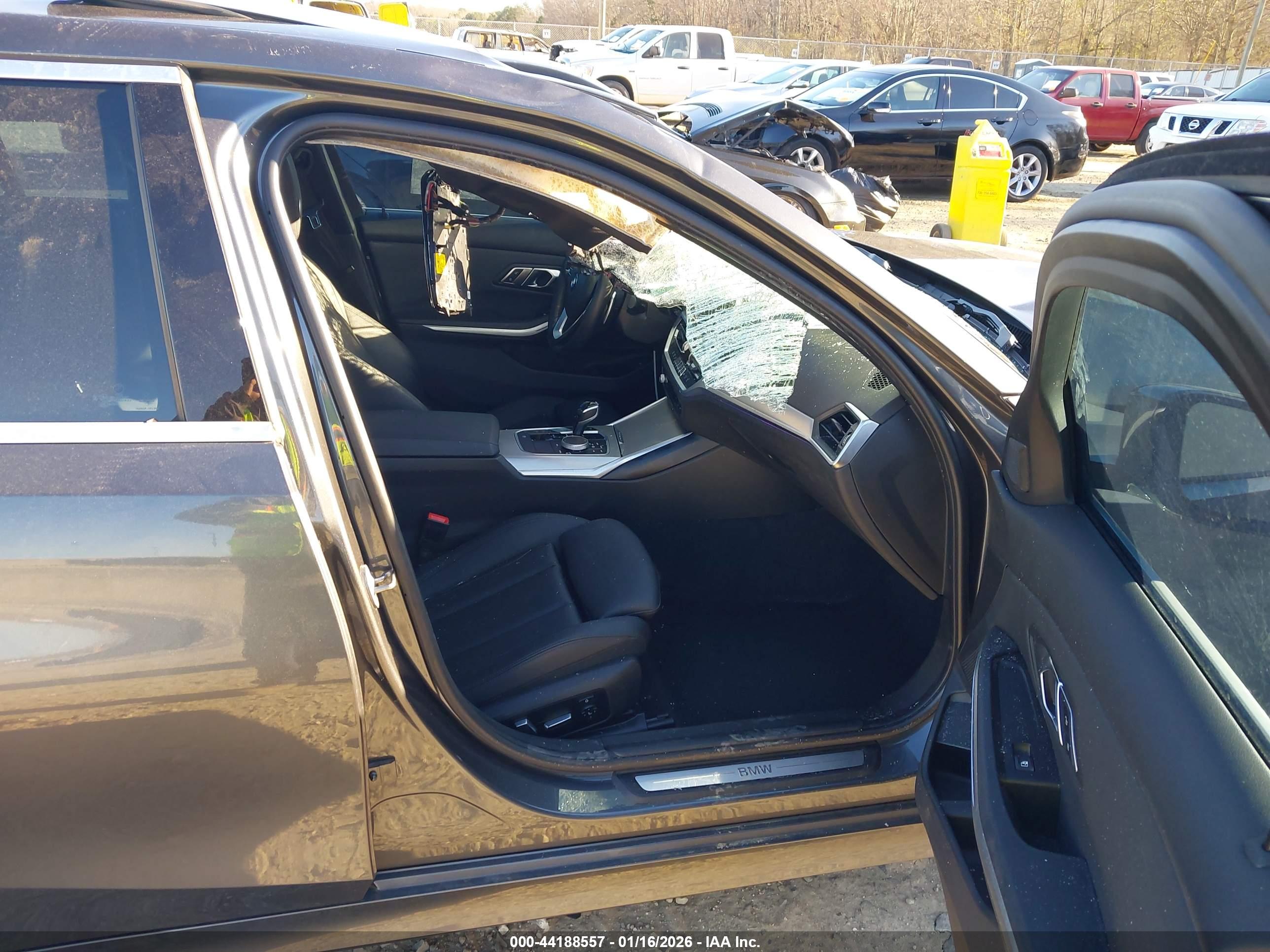 BMW 330I image 5