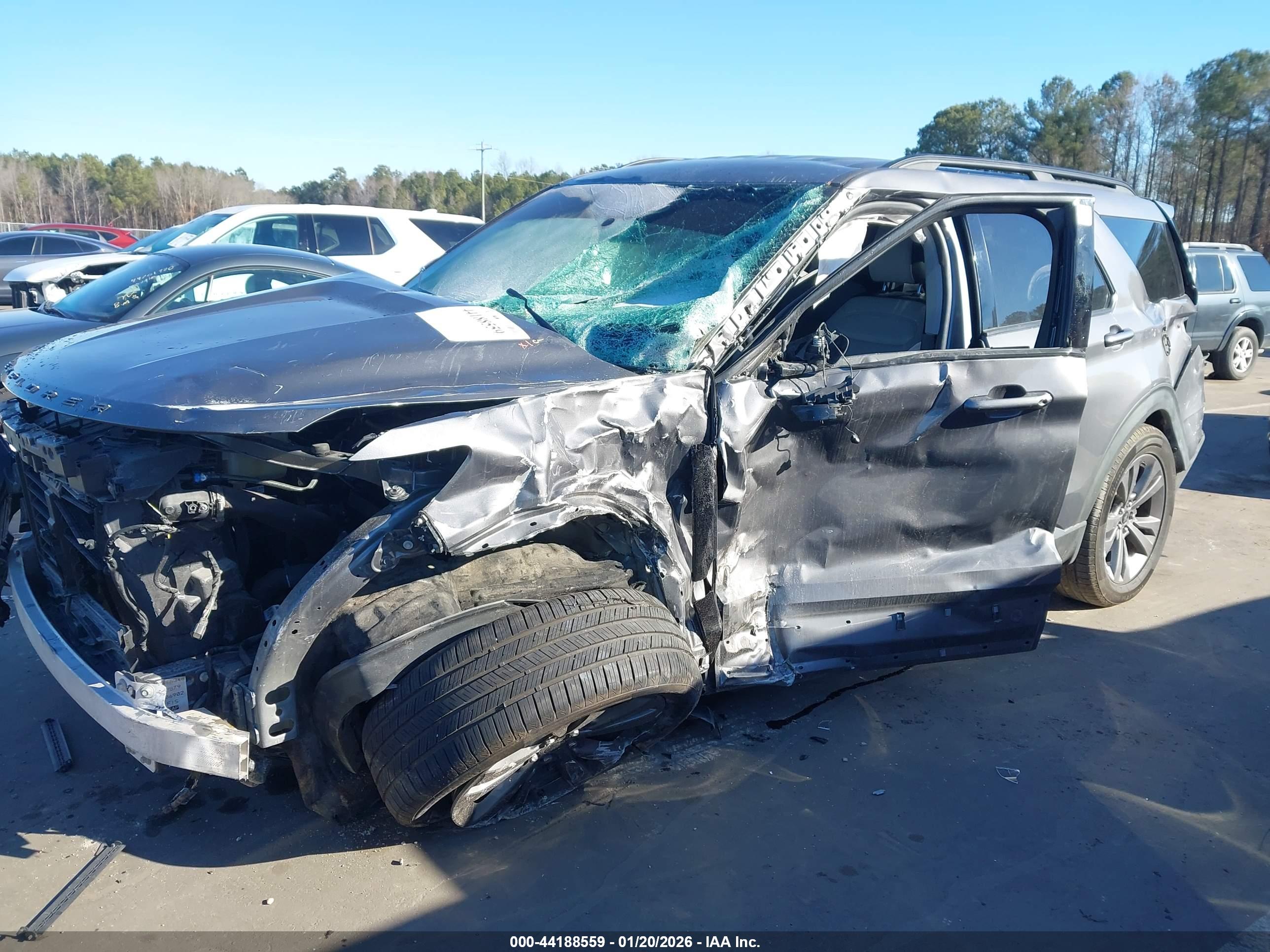 FORD EXPLORER image 6