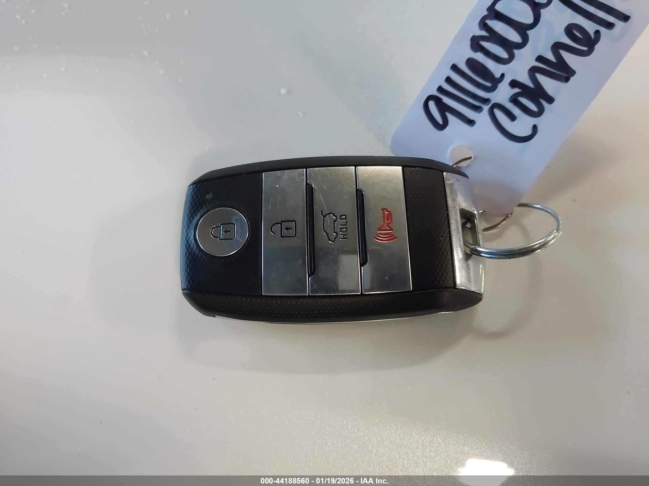 KIA SORENTO image 11