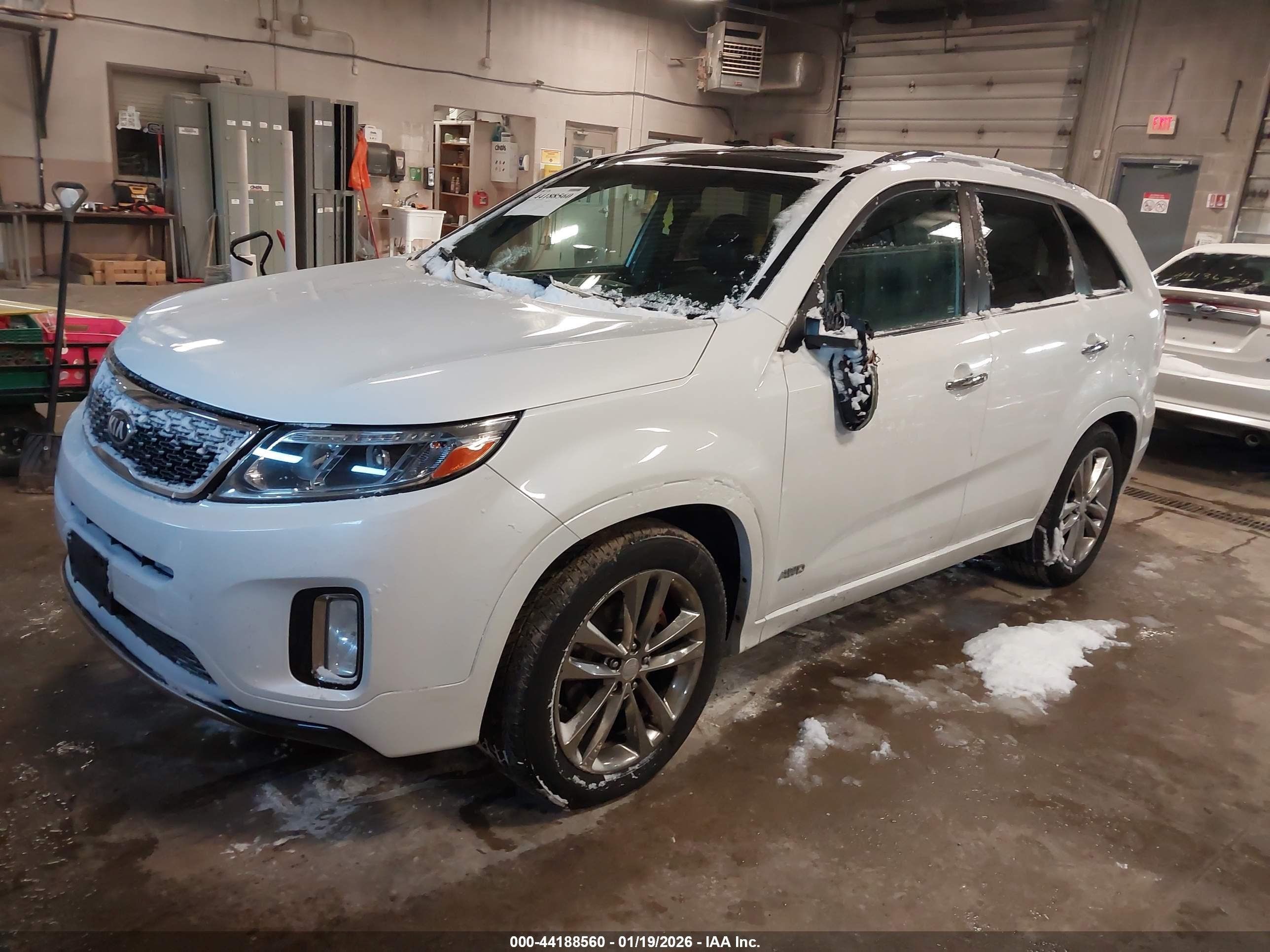 KIA SORENTO image 2