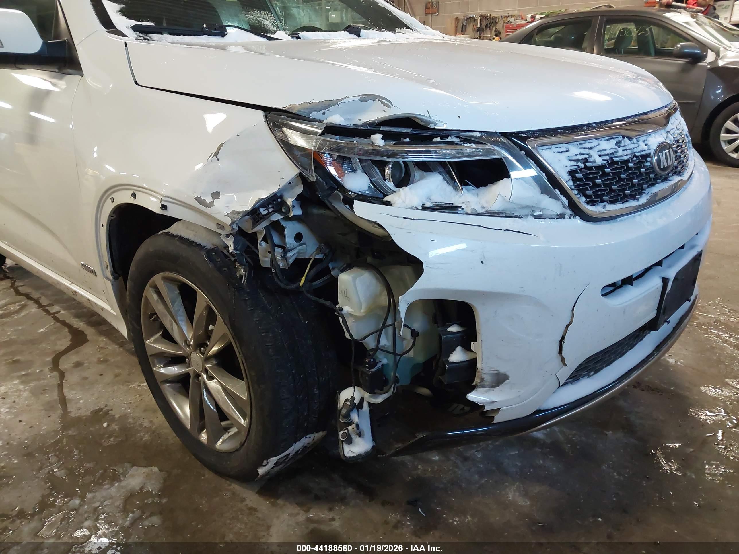 KIA SORENTO image 6