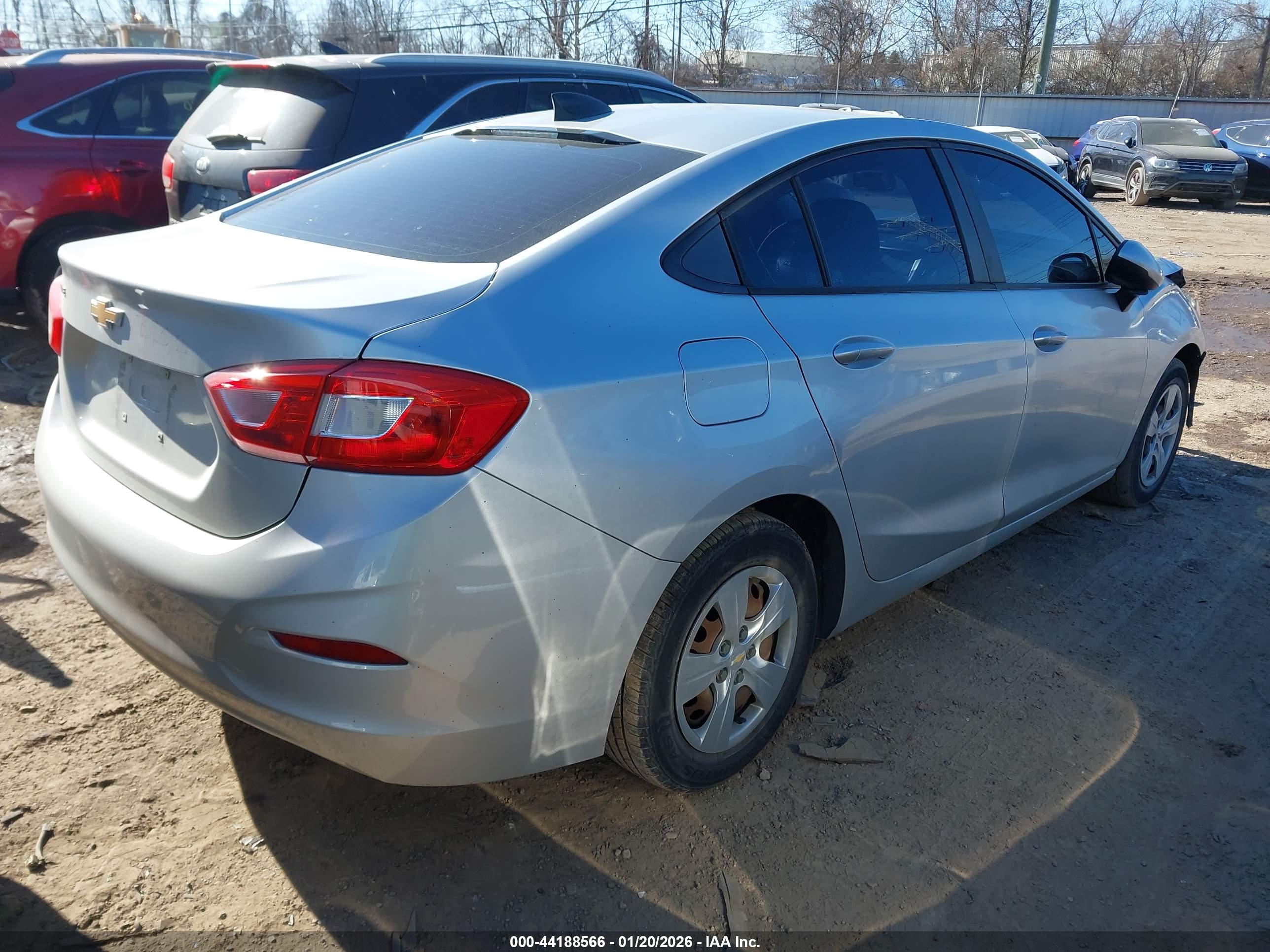 CHEVROLET CRUZE image 4