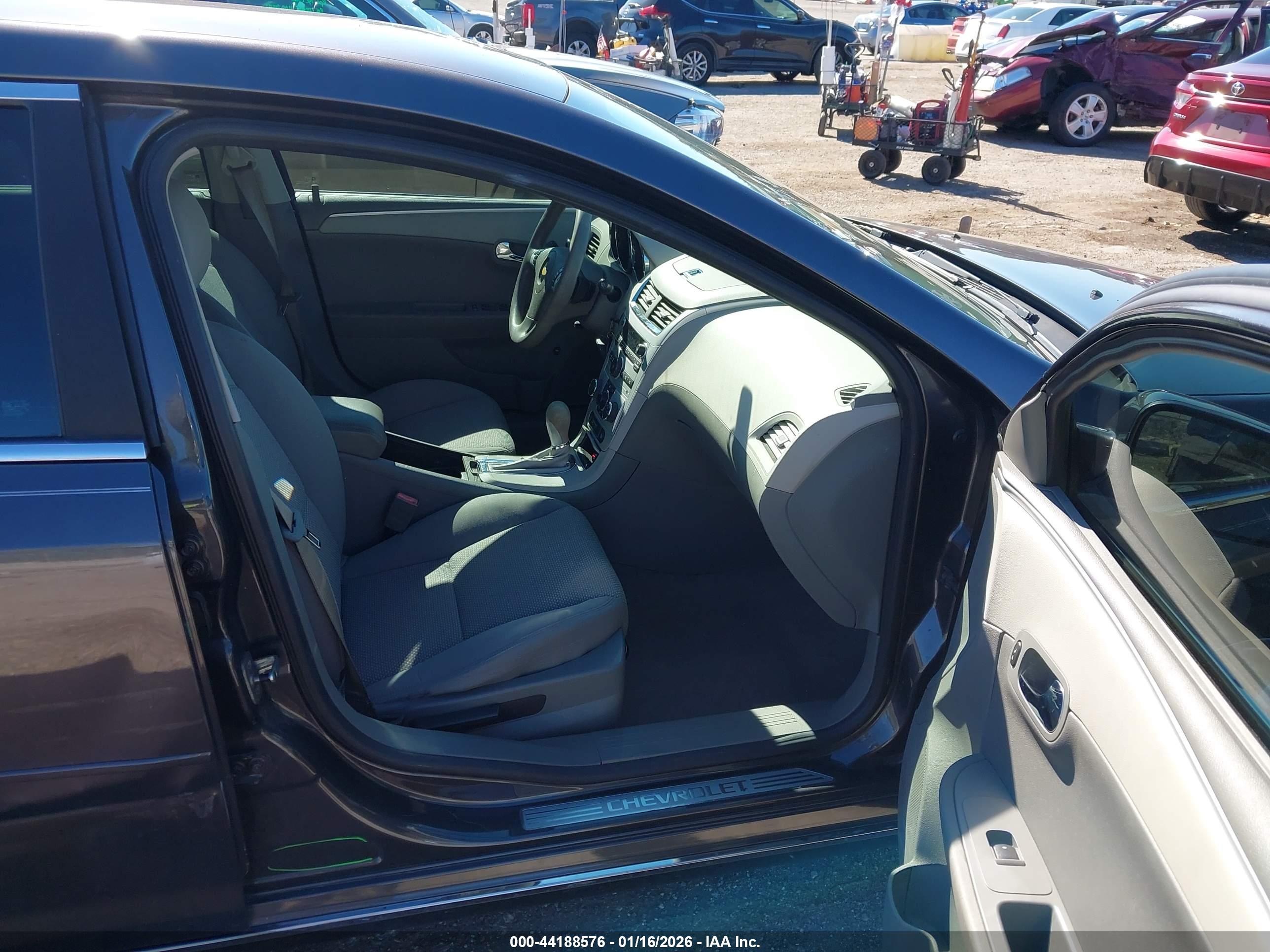 CHEVROLET MALIBU image 5