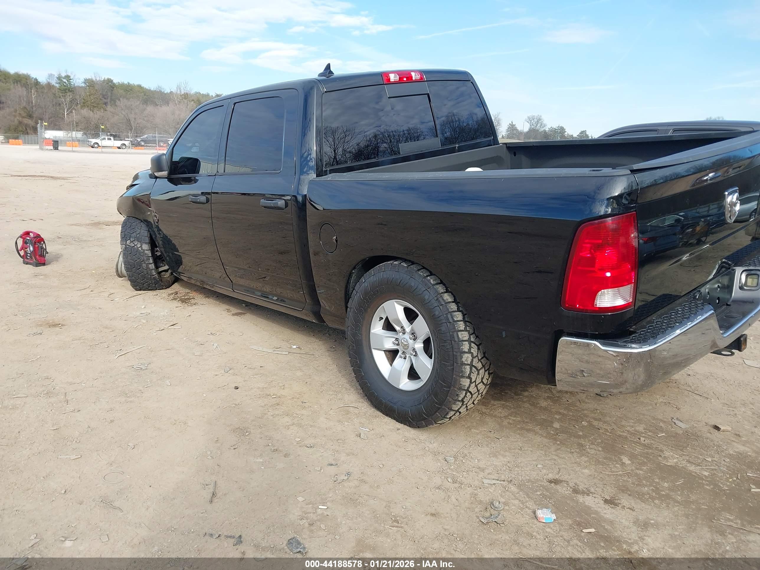 RAM 1500 image 3
