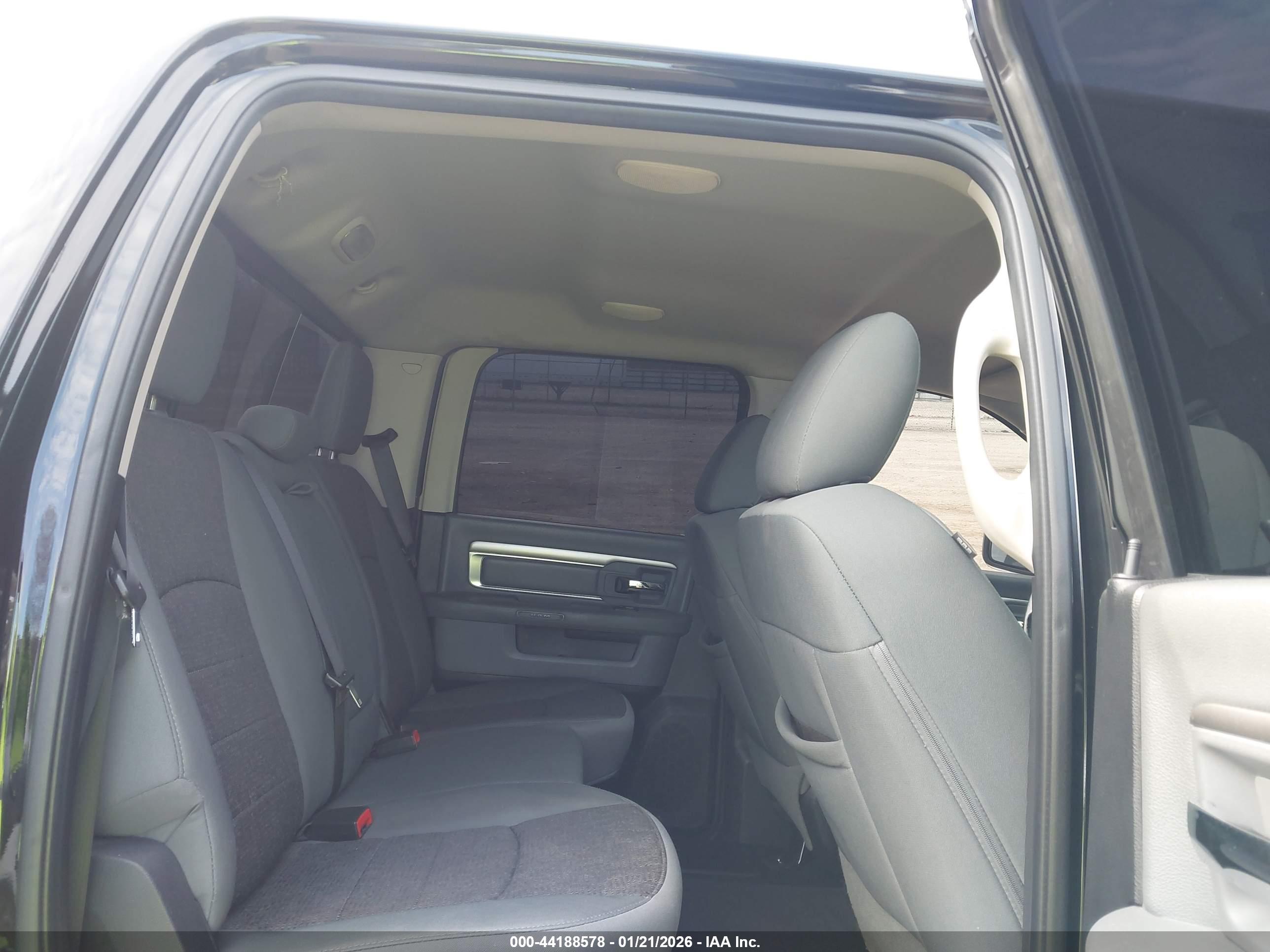 RAM 1500 image 8