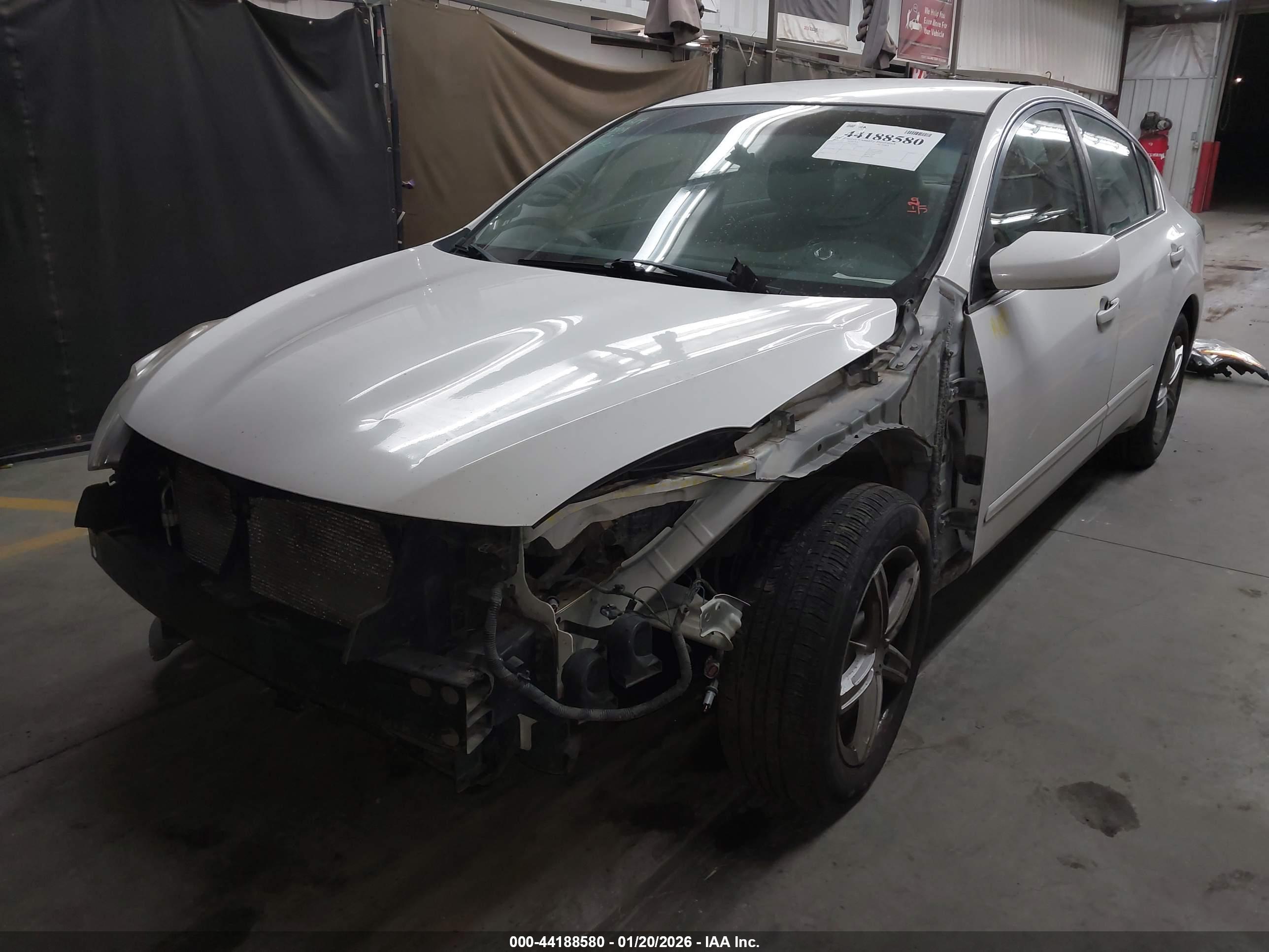 NISSAN ALTIMA image 2