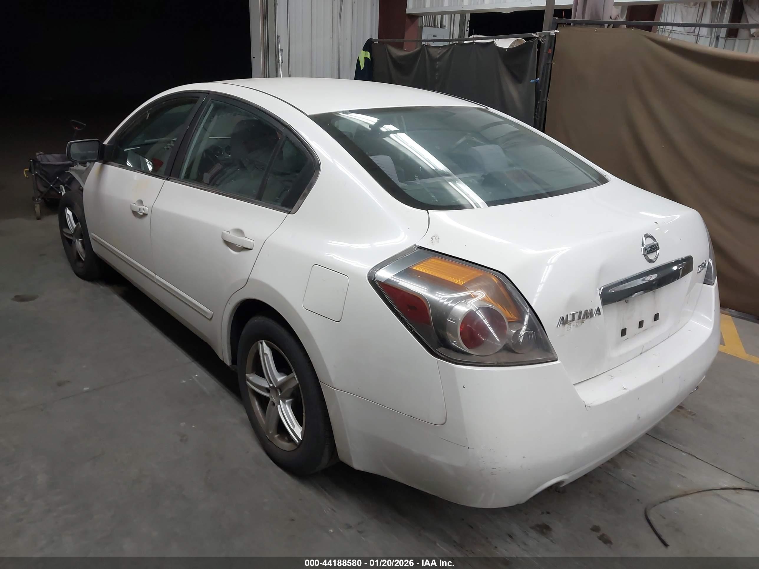NISSAN ALTIMA image 3