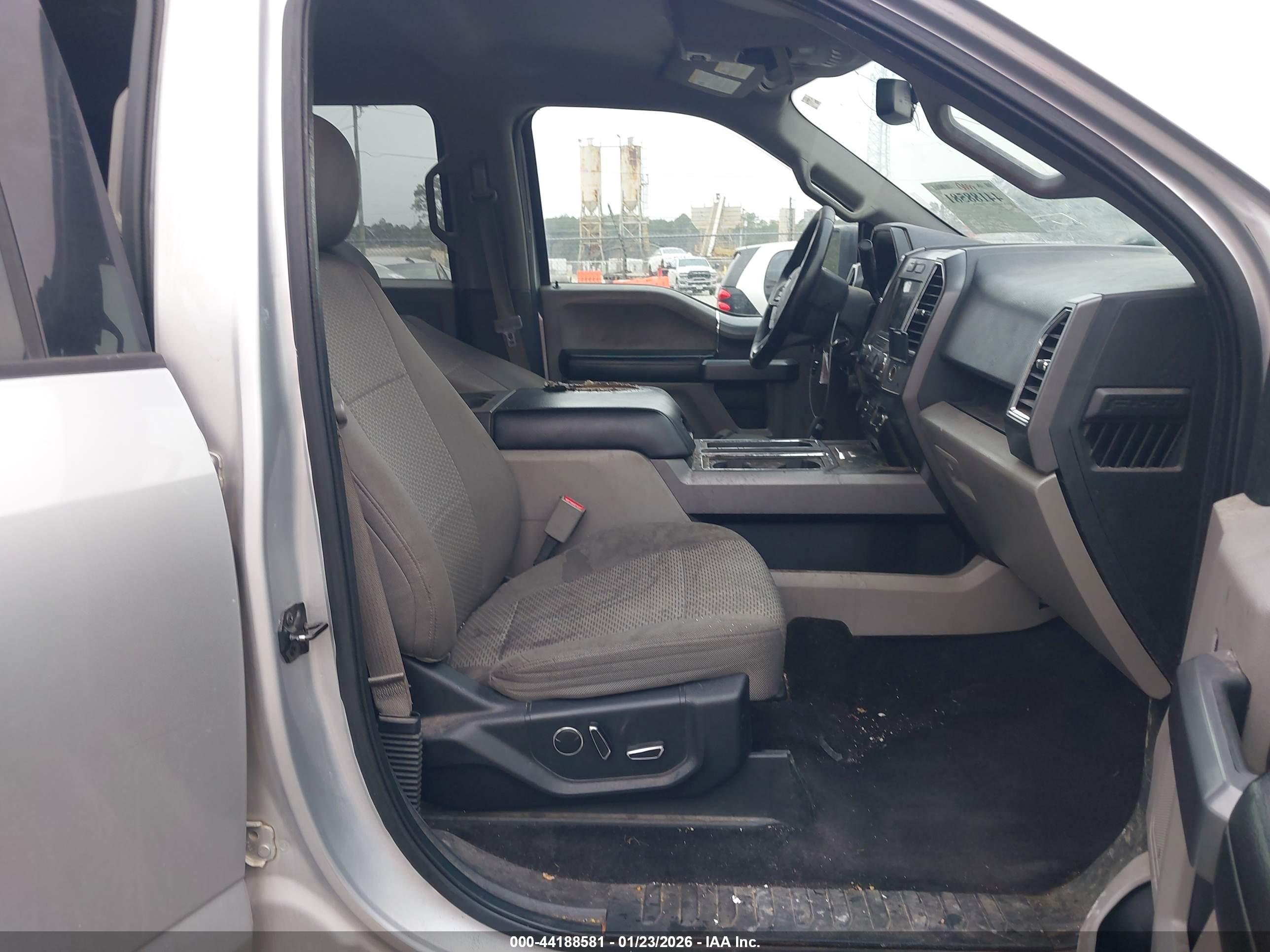 FORD F-150 image 5