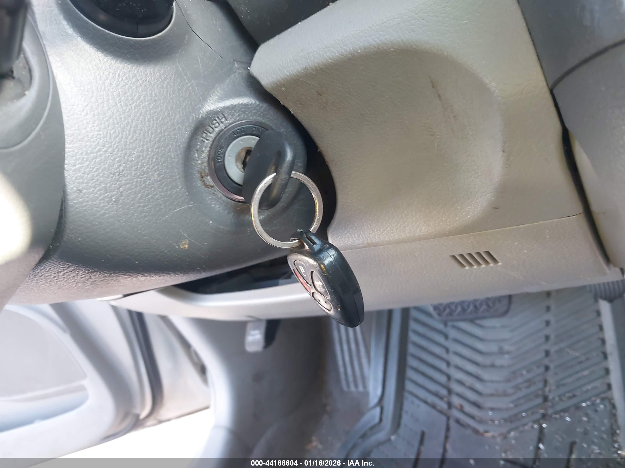 TOYOTA CAMRY image 11