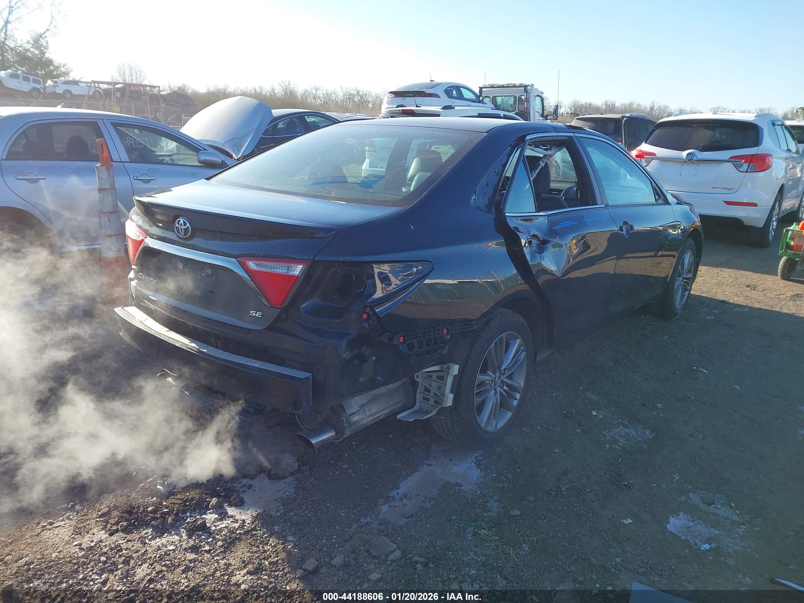 TOYOTA CAMRY image 4