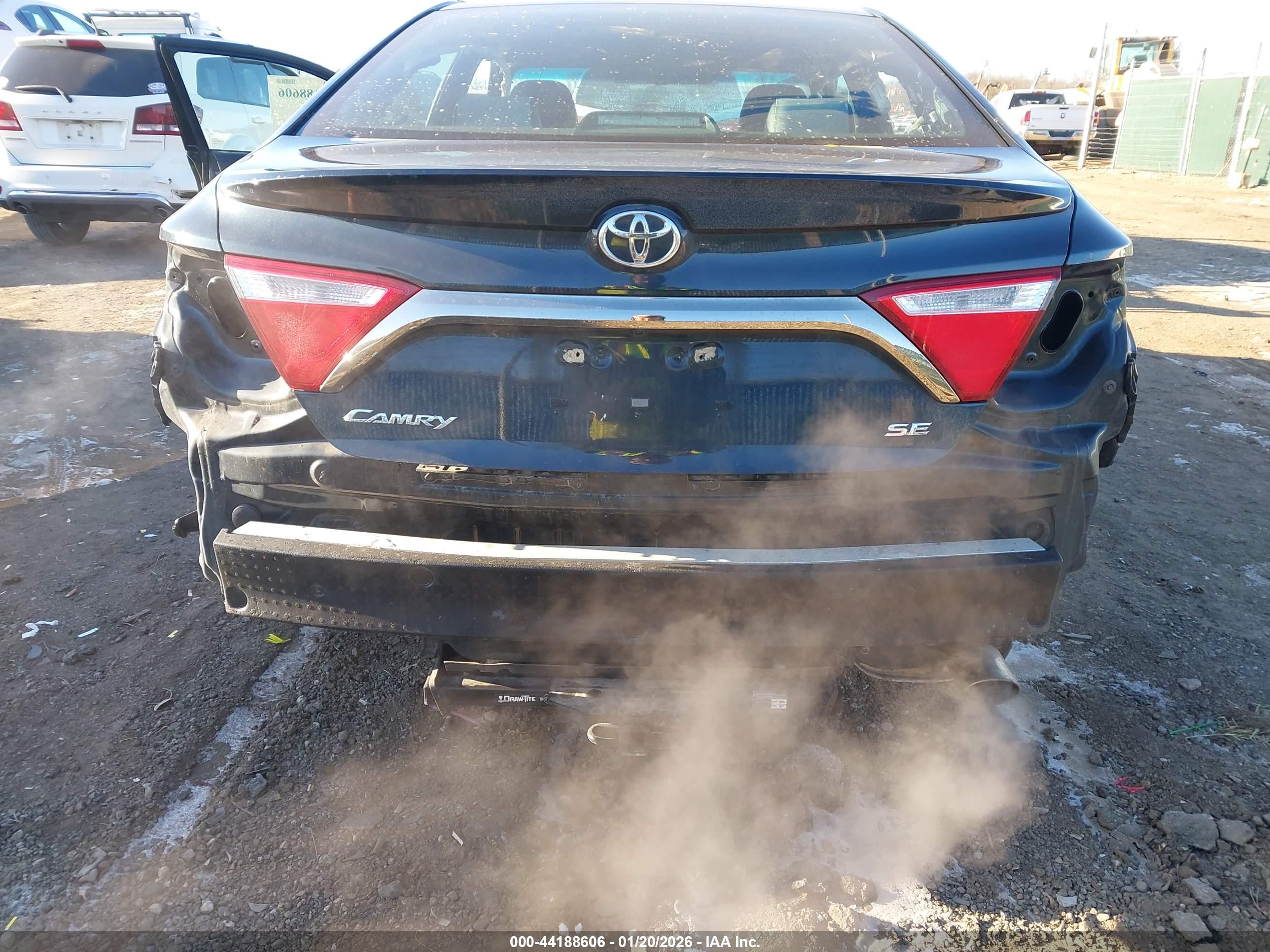 TOYOTA CAMRY image 6
