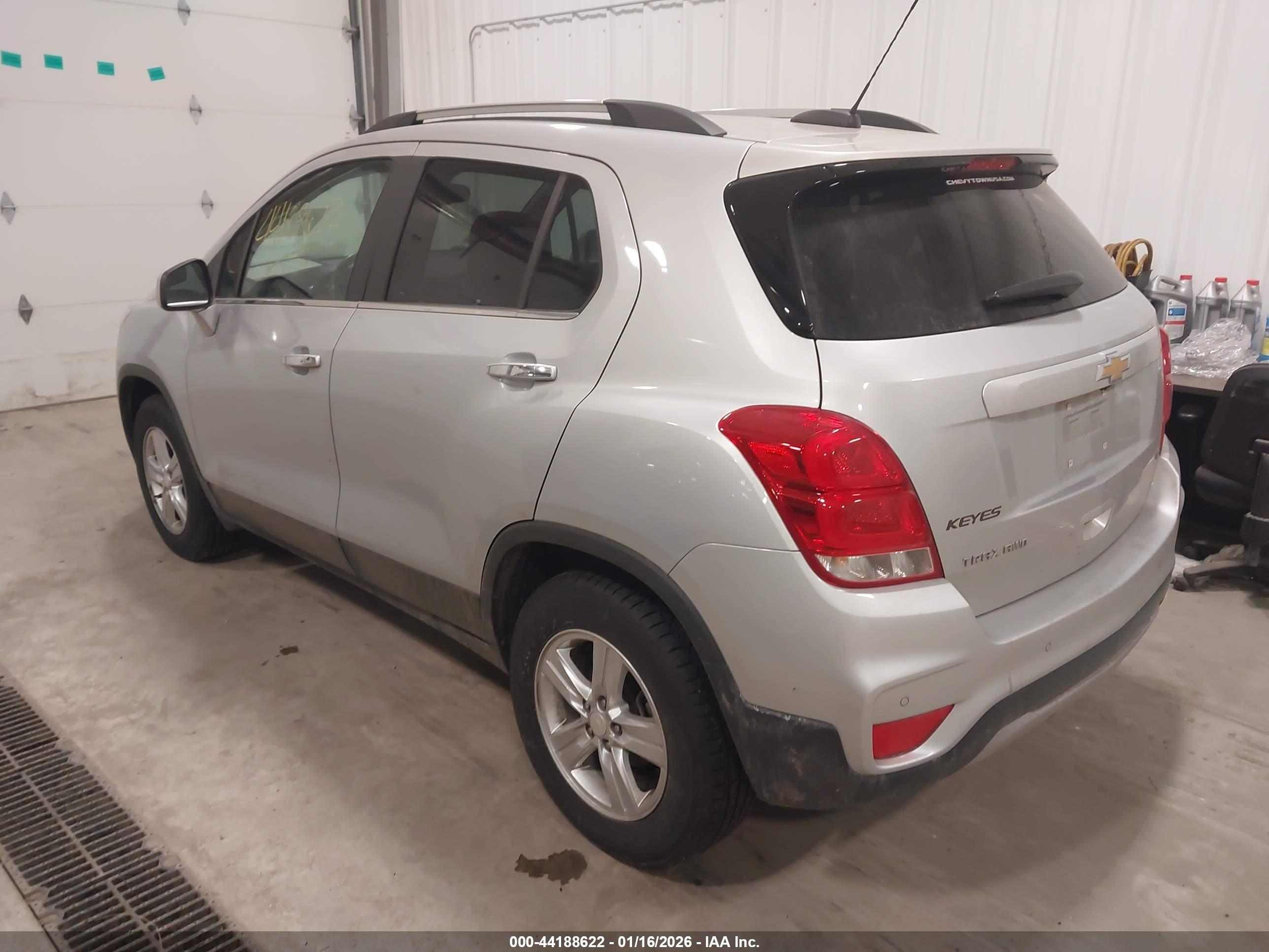 CHEVROLET TRAX image 3