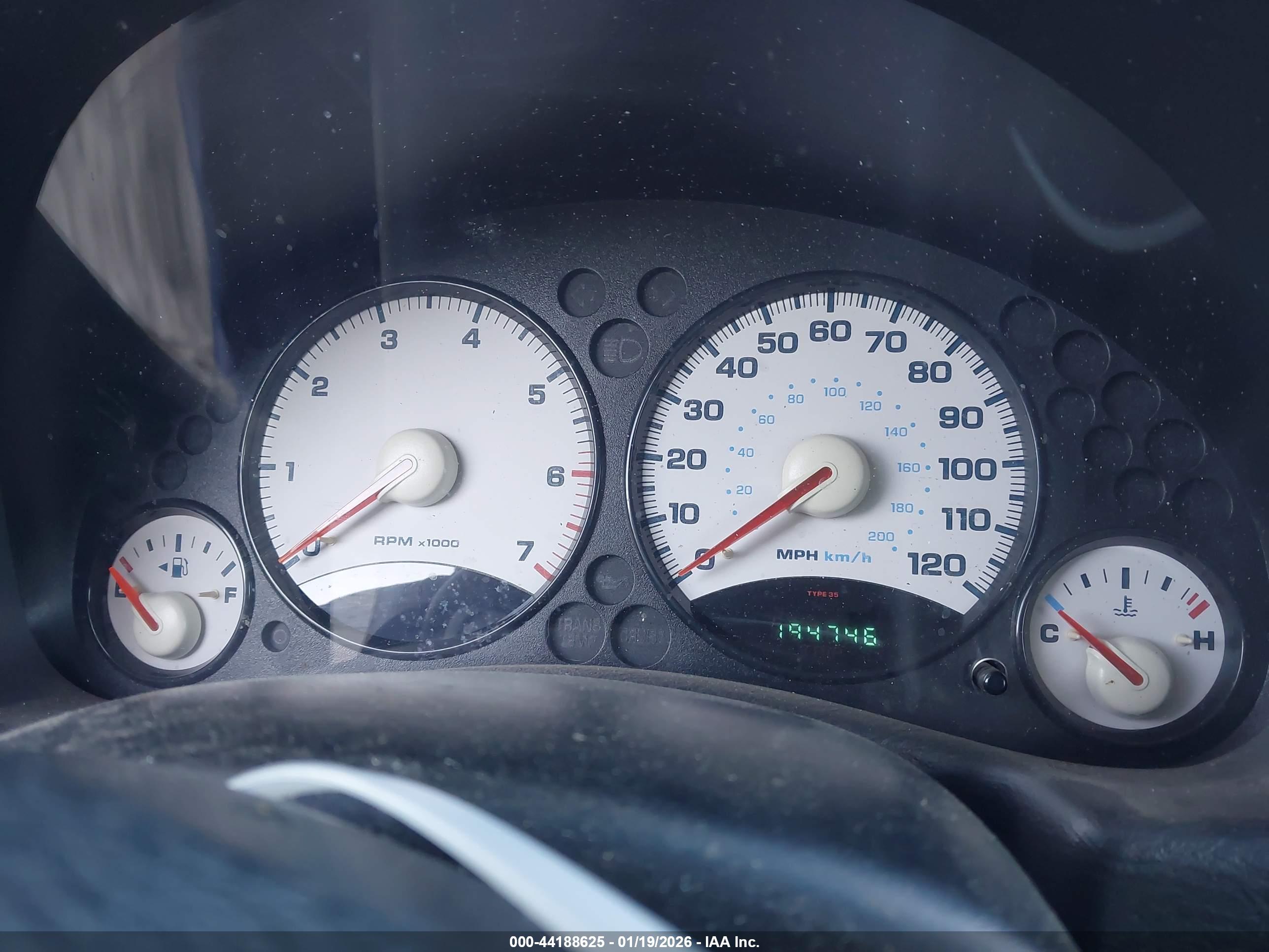 JEEP LIBERTY image 7