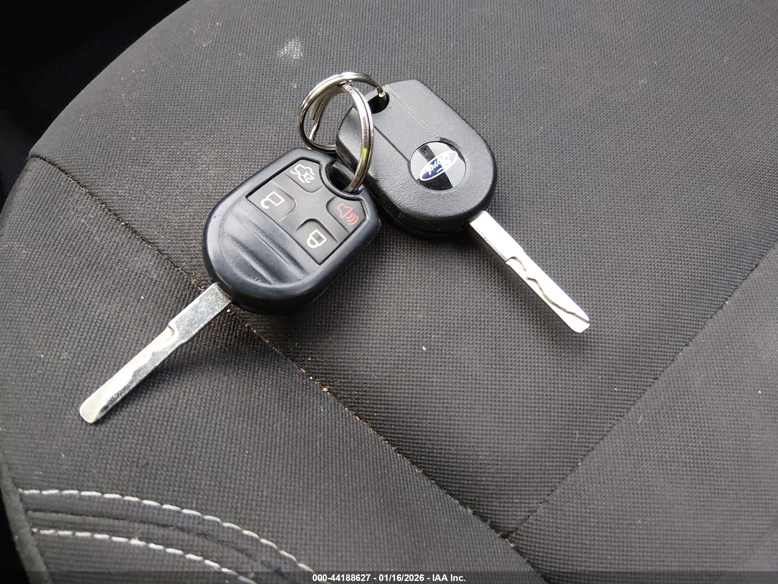 FORD FIESTA image 11