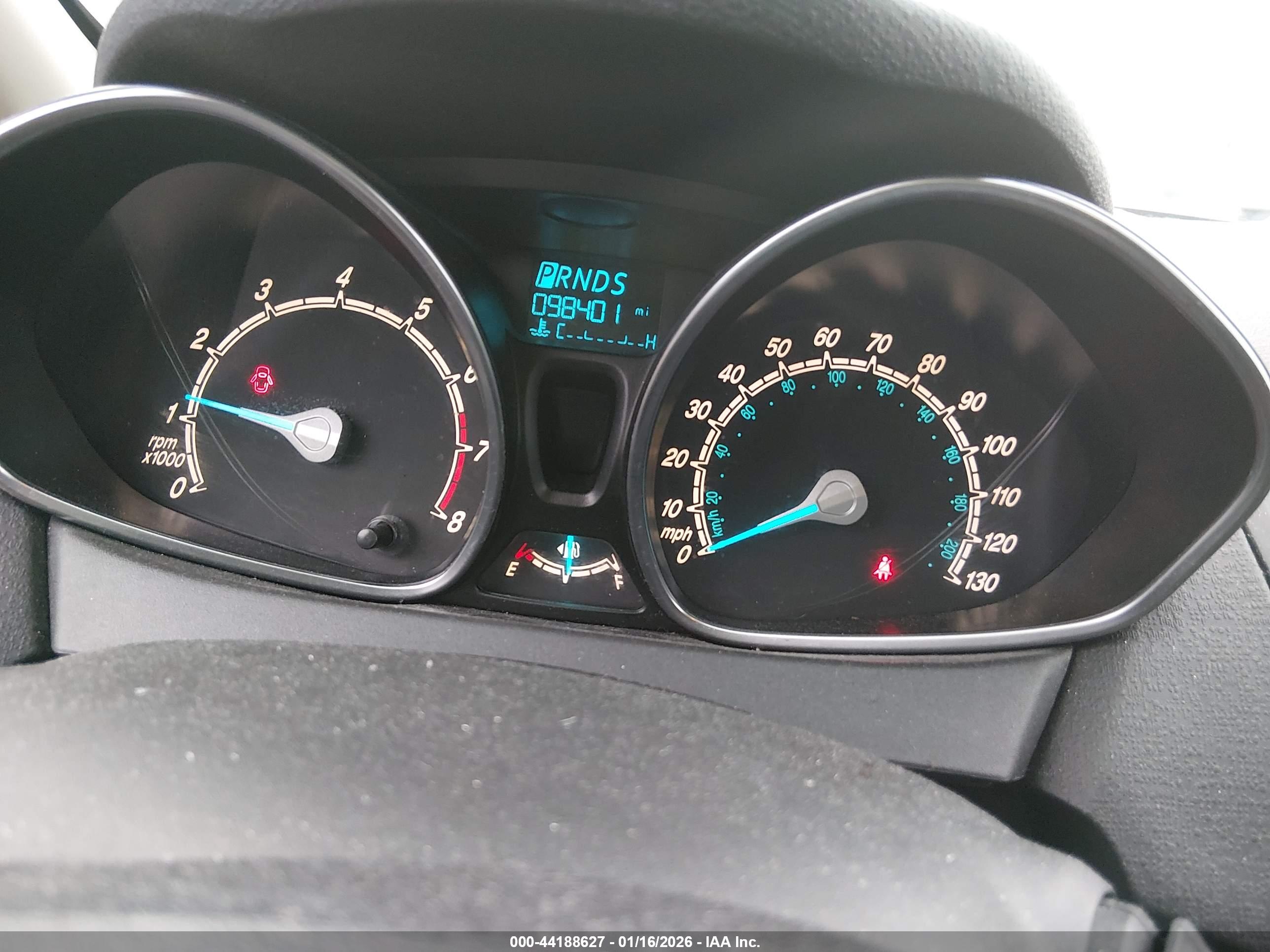 FORD FIESTA image 7